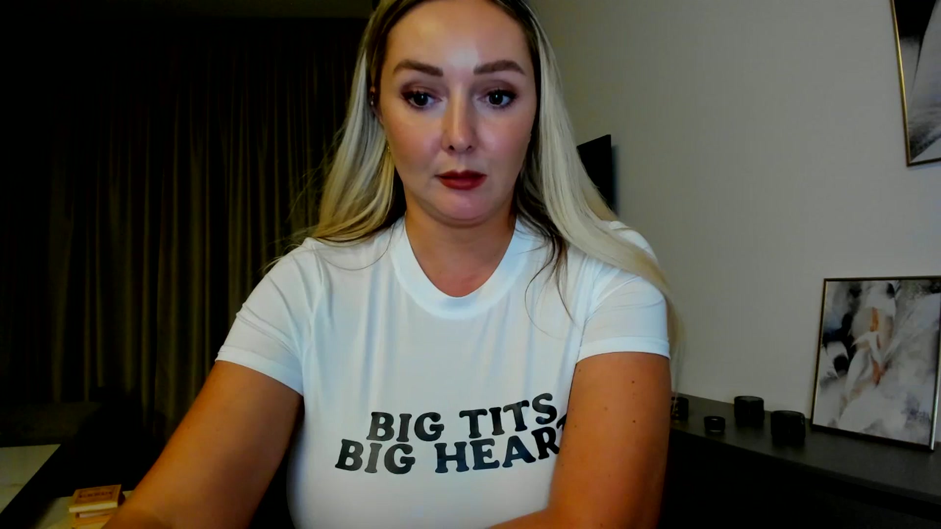 Gallery image thumbnail from Mi_Ha's myfreecams stream on, 07/26/2025, 21:43 image 9 of 20
