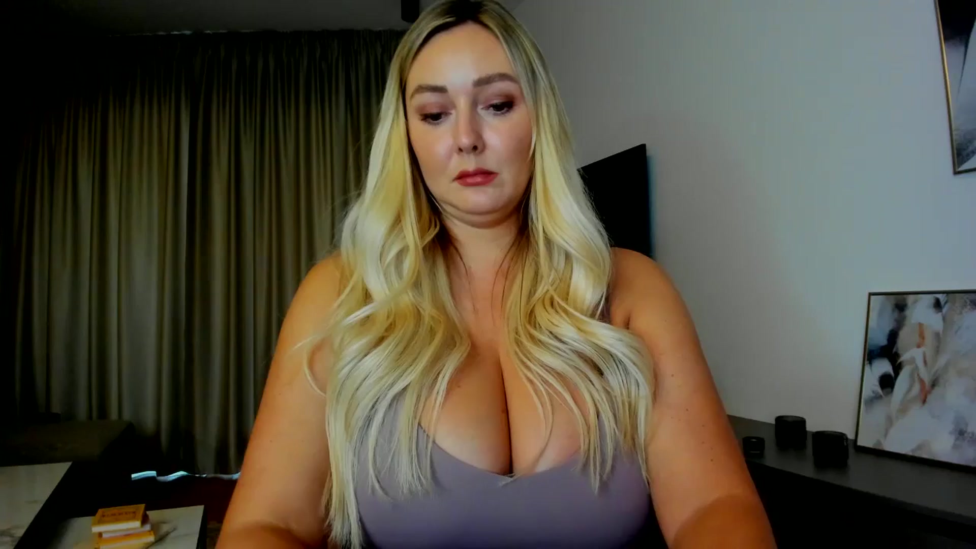 Gallery image thumbnail from Mi_Ha's myfreecams stream on, 07/27/2025, 16:18 image 1 of 20