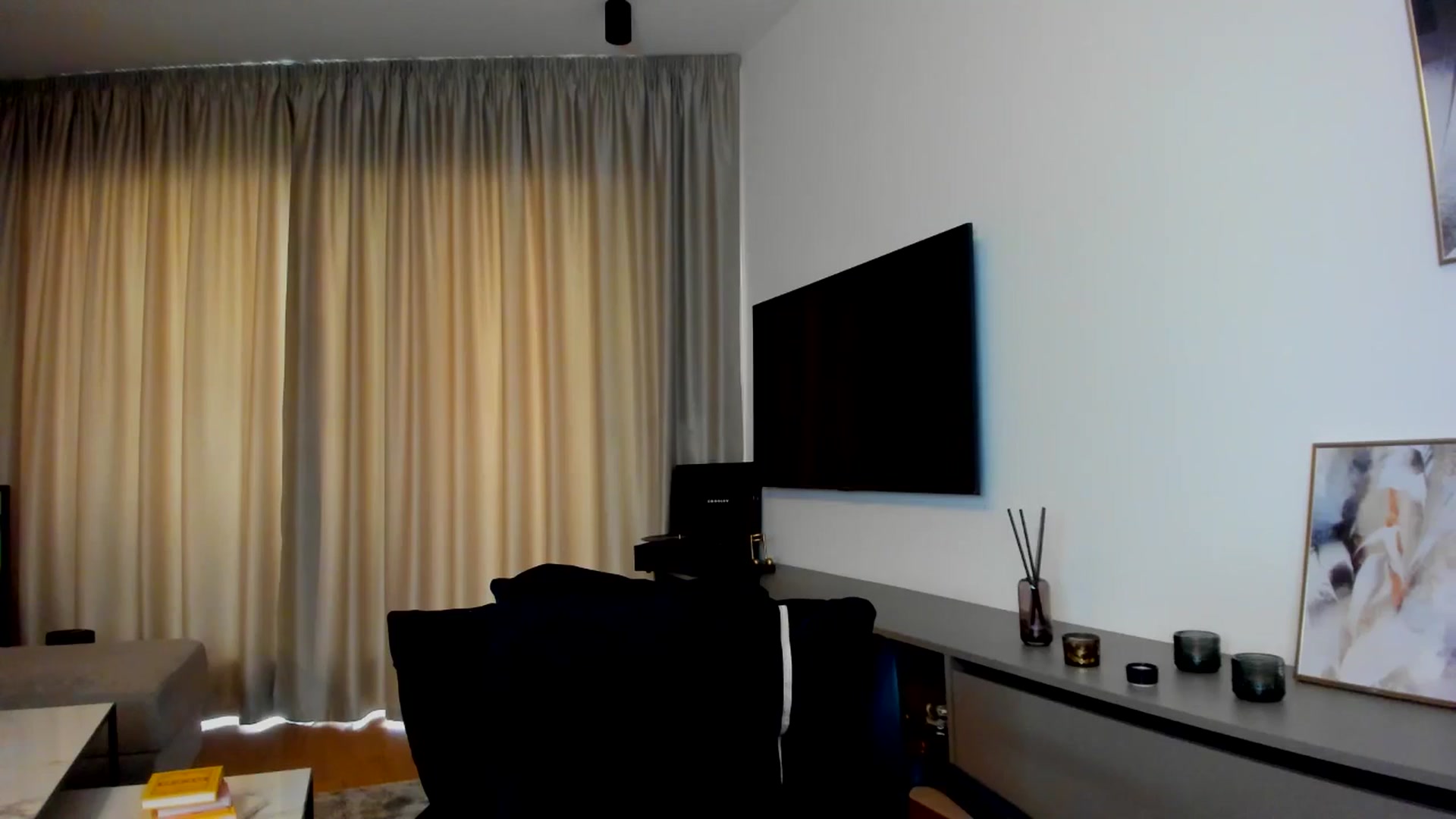 Gallery image thumbnail from Mi_Ha's myfreecams stream on, 07/27/2025, 16:18 image 16 of 20