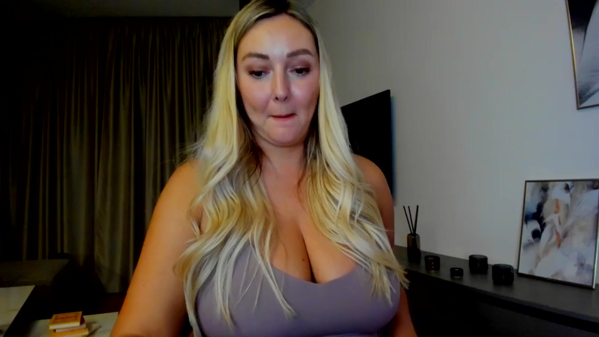 Gallery image thumbnail from Mi_Ha's myfreecams stream on, 07/27/2025, 21:42 image 20 of 20