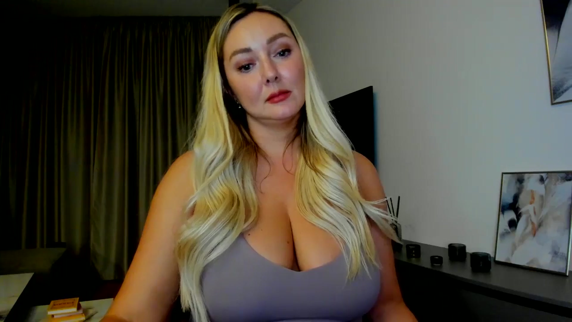 Gallery image thumbnail from Mi_Ha's myfreecams stream on, 07/27/2025, 21:42 image 17 of 20