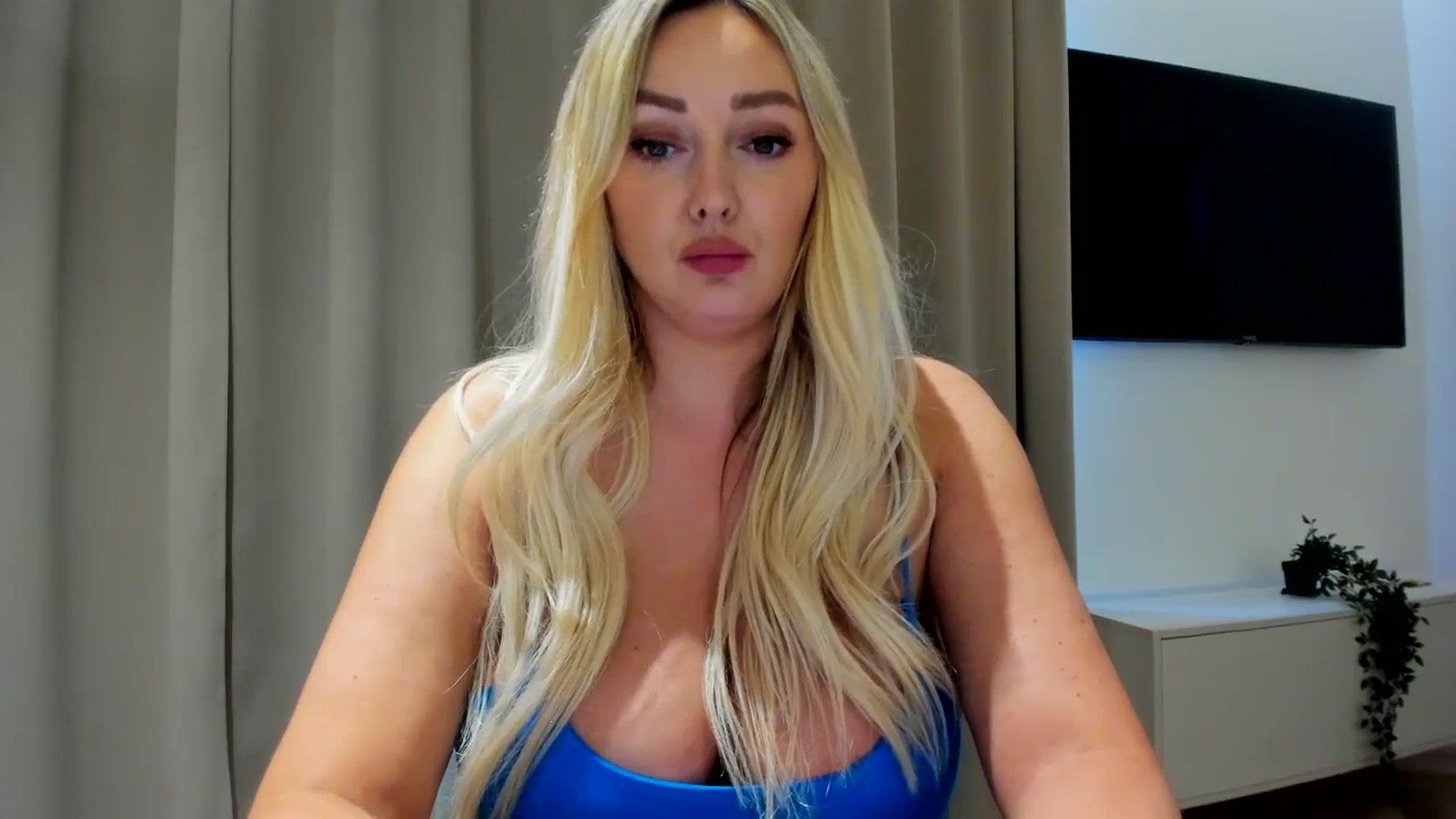 Gallery image thumbnail from Mi_Ha's myfreecams stream on, 07/29/2025, 12:42 image 19 of 20