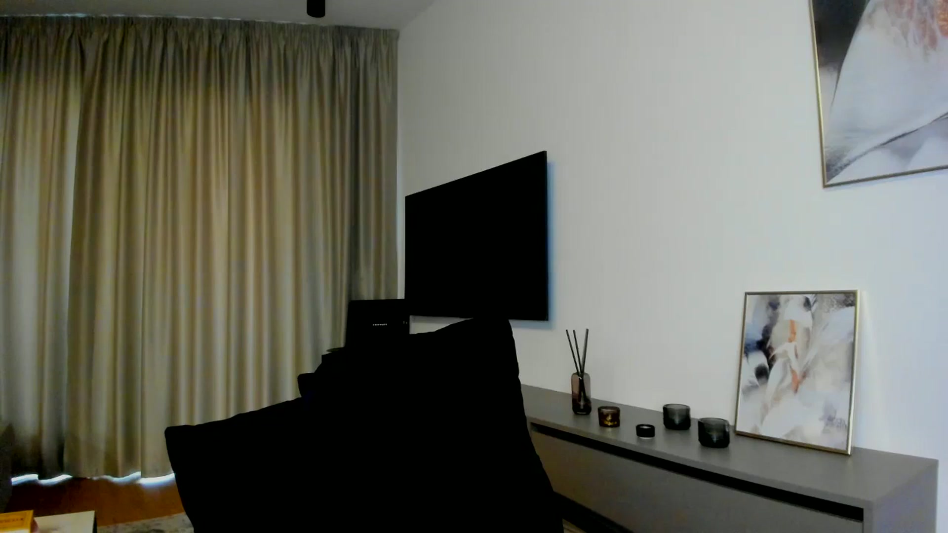 Gallery image thumbnail from Mi_Ha's myfreecams stream on, 07/30/2025, 15:58 image 14 of 20
