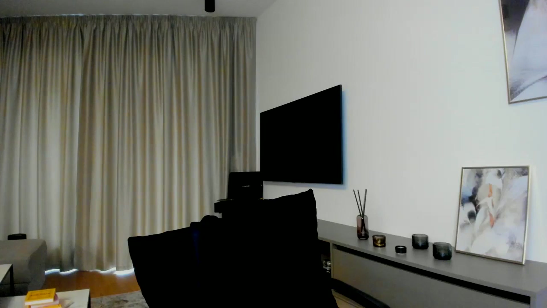 Gallery image thumbnail from Mi_Ha's myfreecams stream on, 07/30/2025, 15:58 image 4 of 20