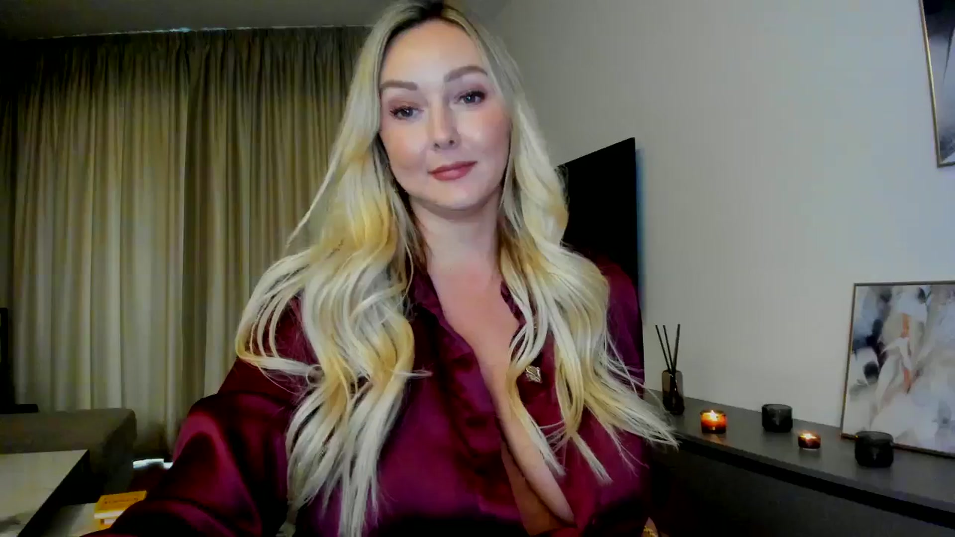 Gallery image thumbnail from Mi_Ha's myfreecams stream on, 07/31/2025, 13:43 image 8 of 20