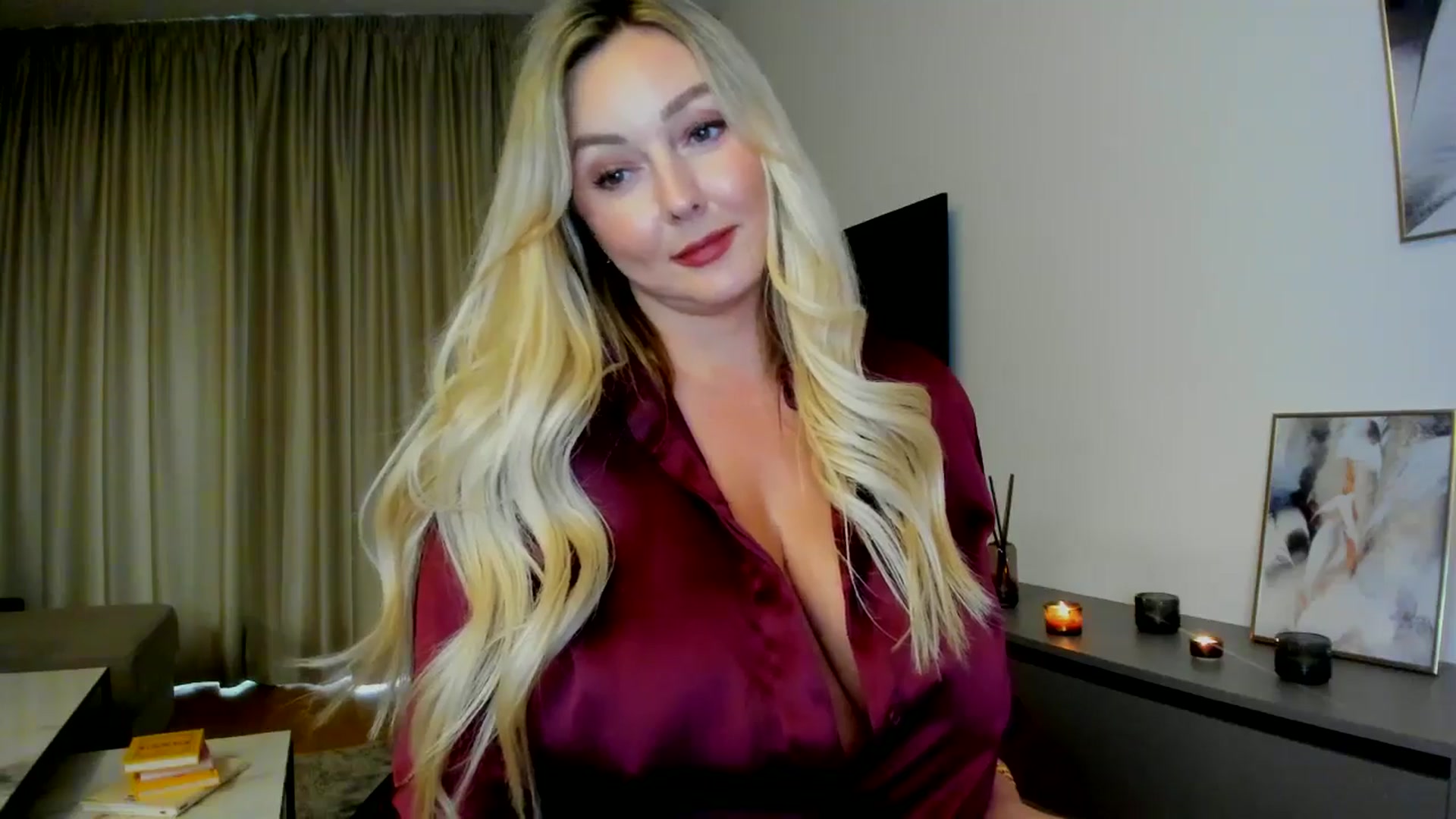 Gallery image thumbnail from Mi_Ha's myfreecams stream on, 07/31/2025, 15:28 image 5 of 20