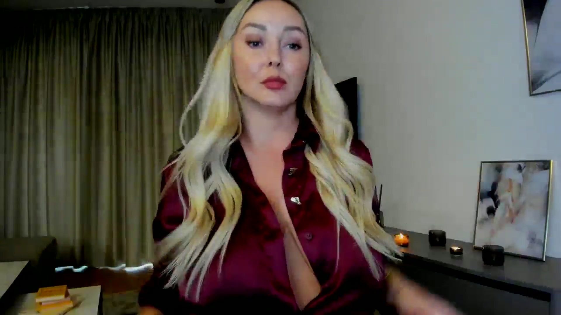 Gallery image thumbnail from Mi_Ha's myfreecams stream on, 07/31/2025, 15:28 image 14 of 20