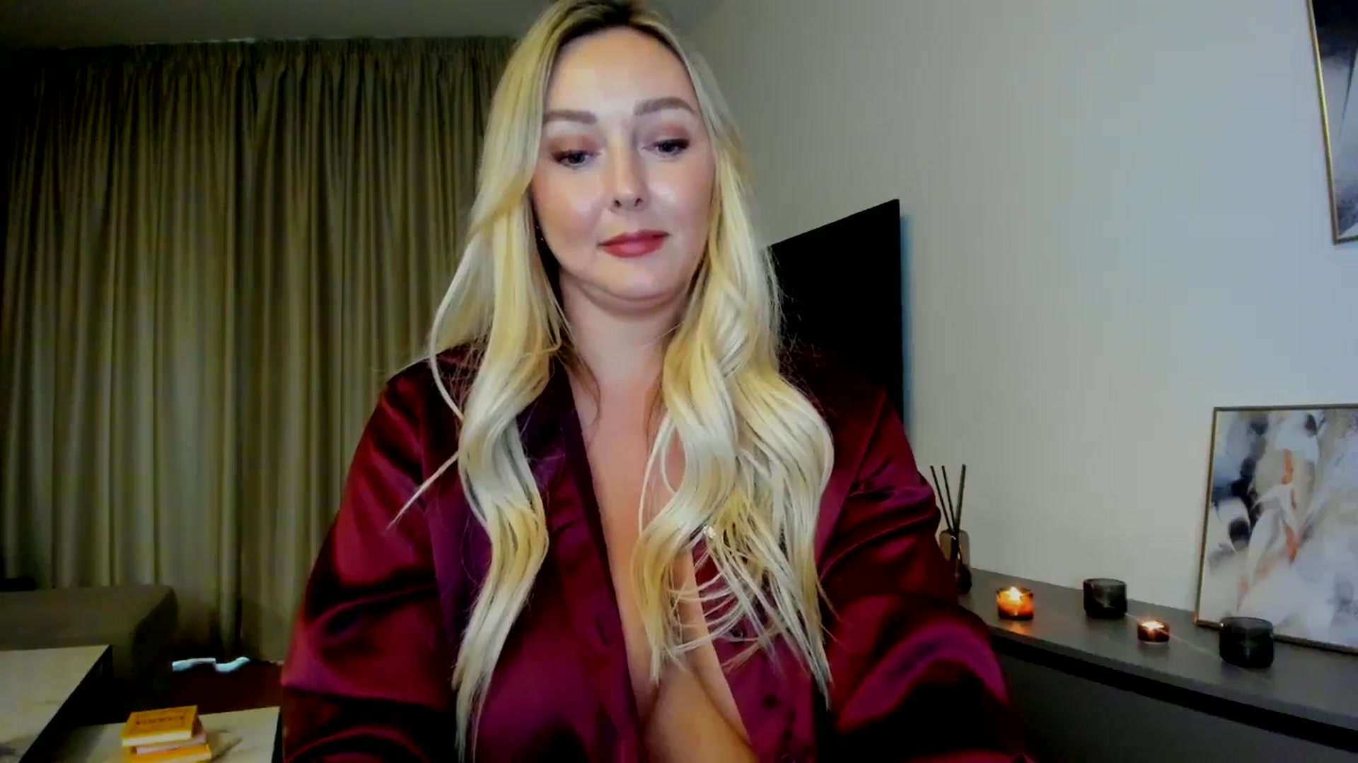 Gallery image thumbnail from Mi_Ha's myfreecams stream on, 07/31/2025, 15:28 image 19 of 20