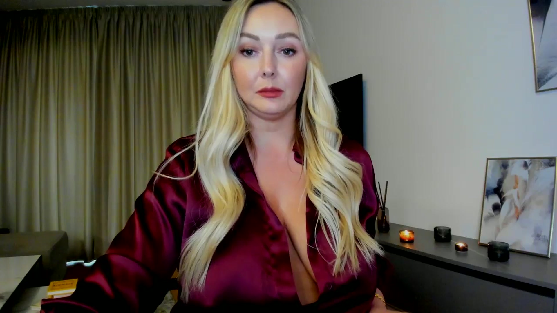 Gallery image thumbnail from Mi_Ha's myfreecams stream on, 07/31/2025, 15:28 image 6 of 20
