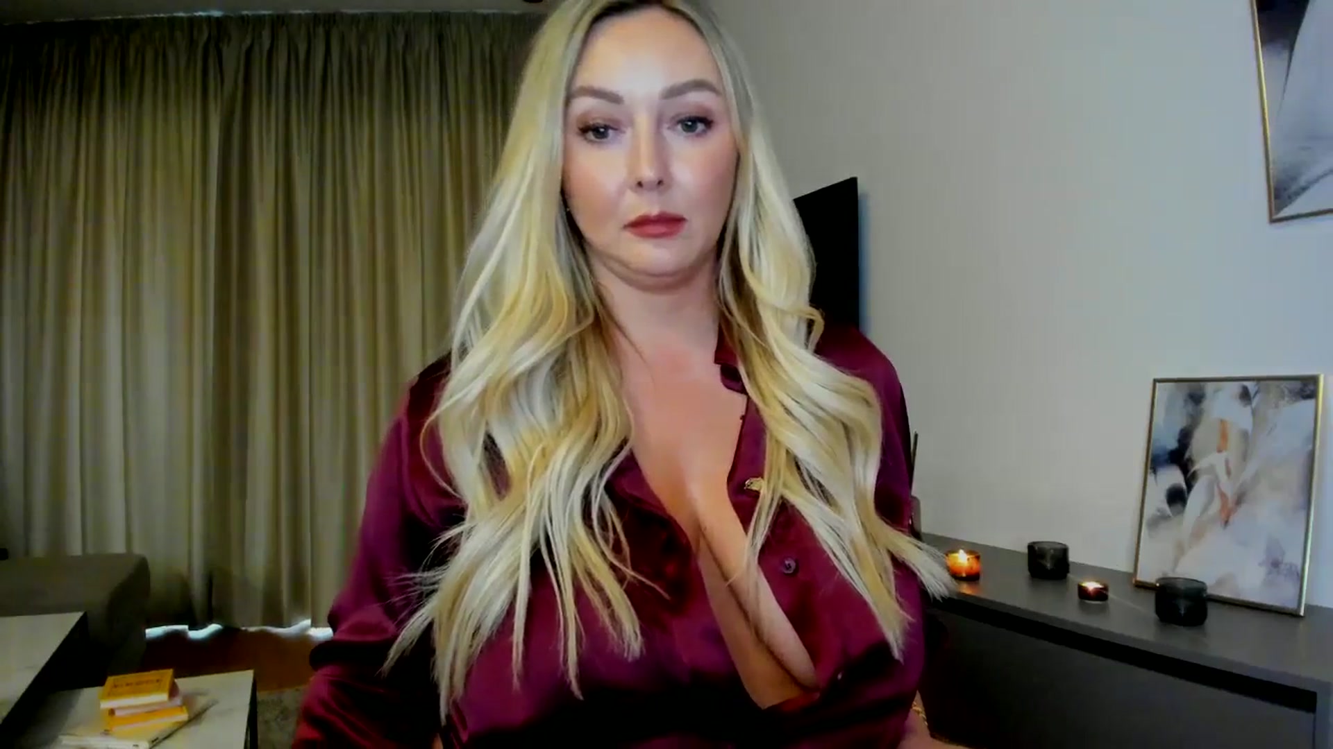 Gallery image thumbnail from Mi_Ha's myfreecams stream on, 07/31/2025, 15:28 image 9 of 20