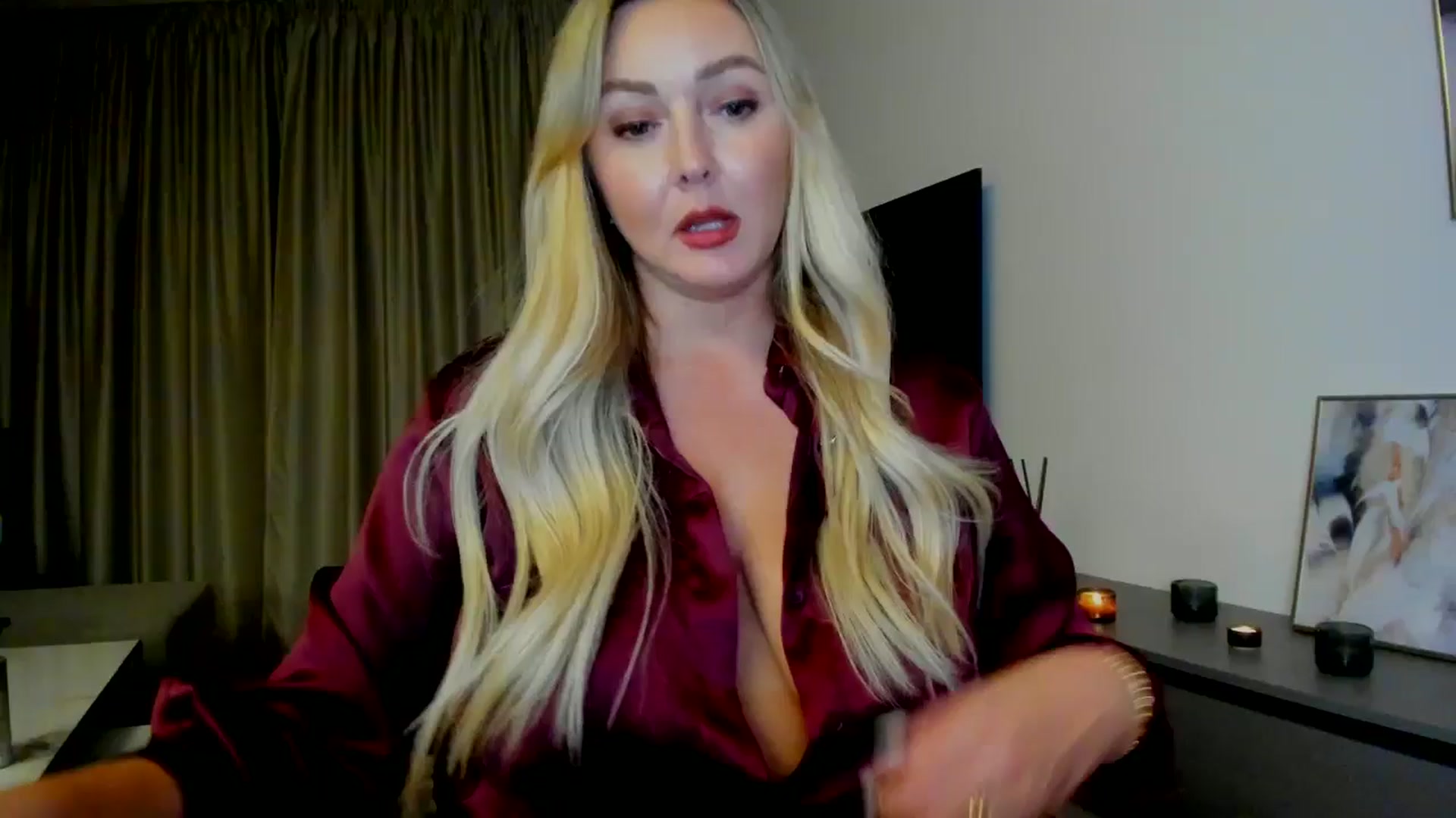 Gallery image thumbnail from Mi_Ha's myfreecams stream on, 07/31/2025, 21:21 image 1 of 20