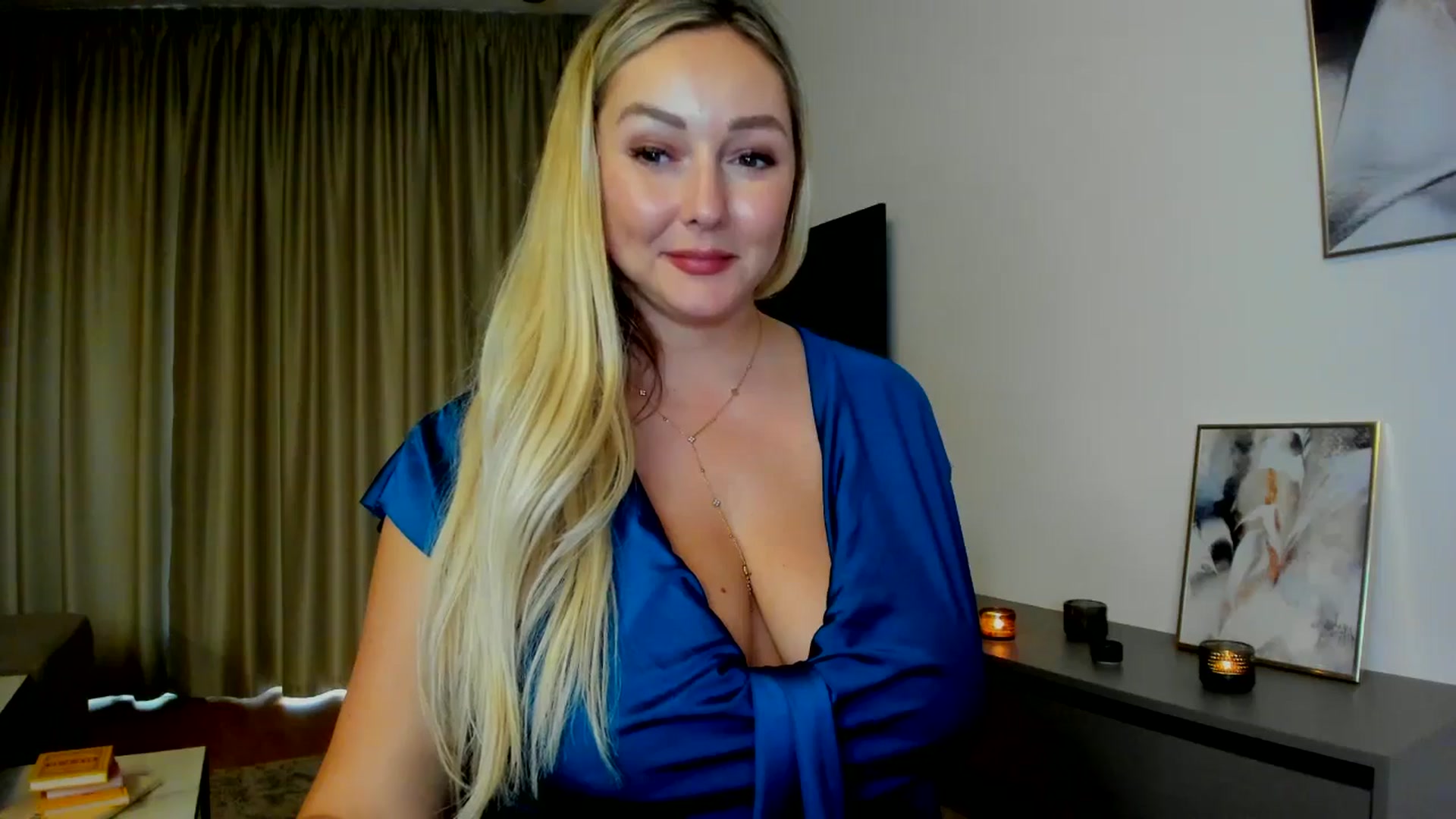 Gallery image thumbnail from Mi_Ha's myfreecams stream on, 08/02/2025, 15:58 image 13 of 20