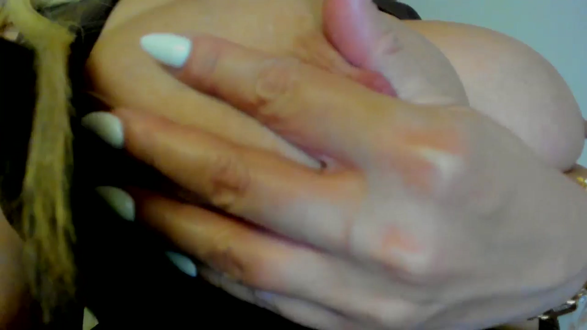Gallery image thumbnail from Mi_Ha's myfreecams stream on, 08/03/2025, 13:46 image 19 of 20