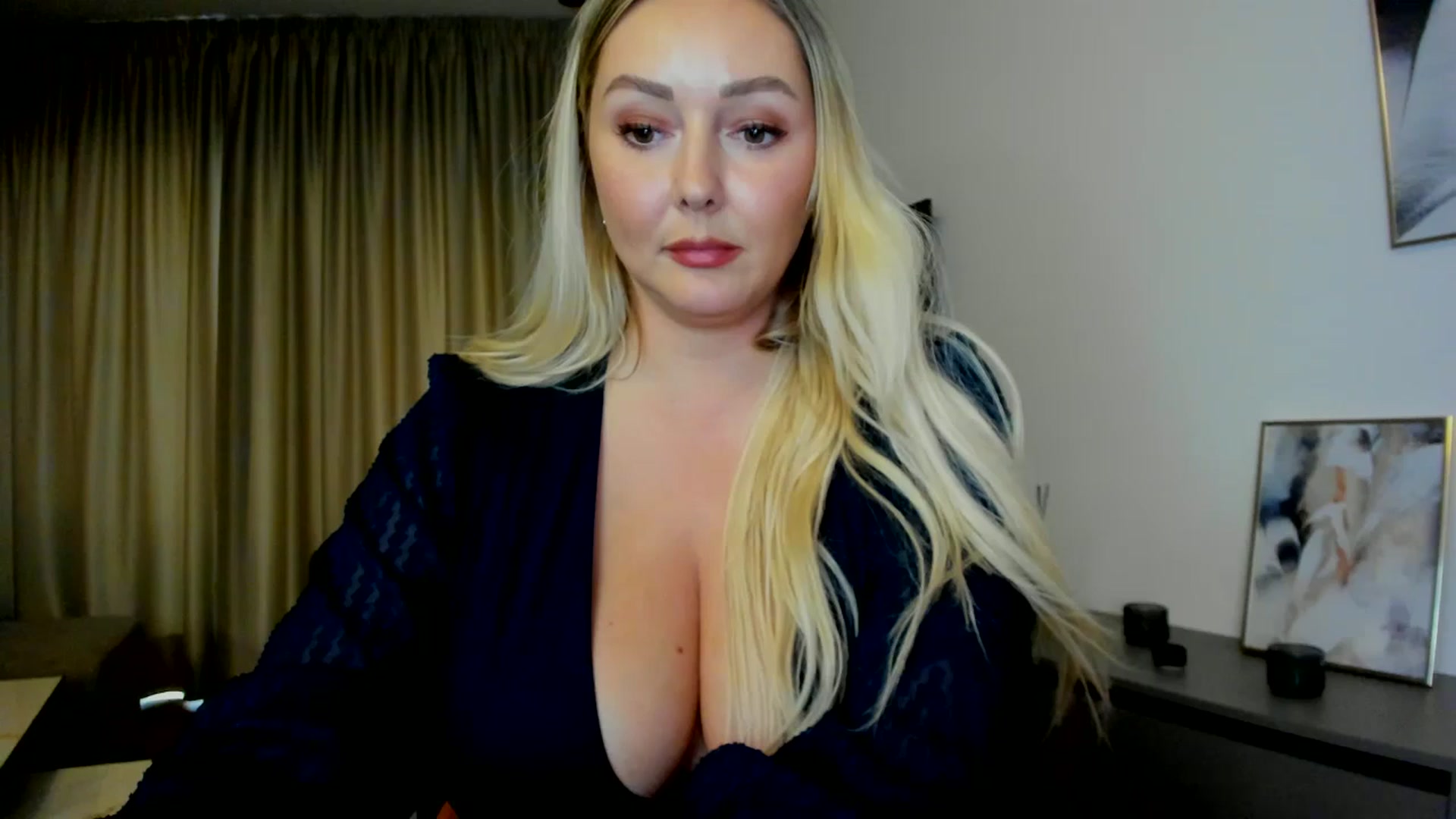 Gallery image thumbnail from Mi_Ha's myfreecams stream on, 08/04/2025, 16:38 image 20 of 20