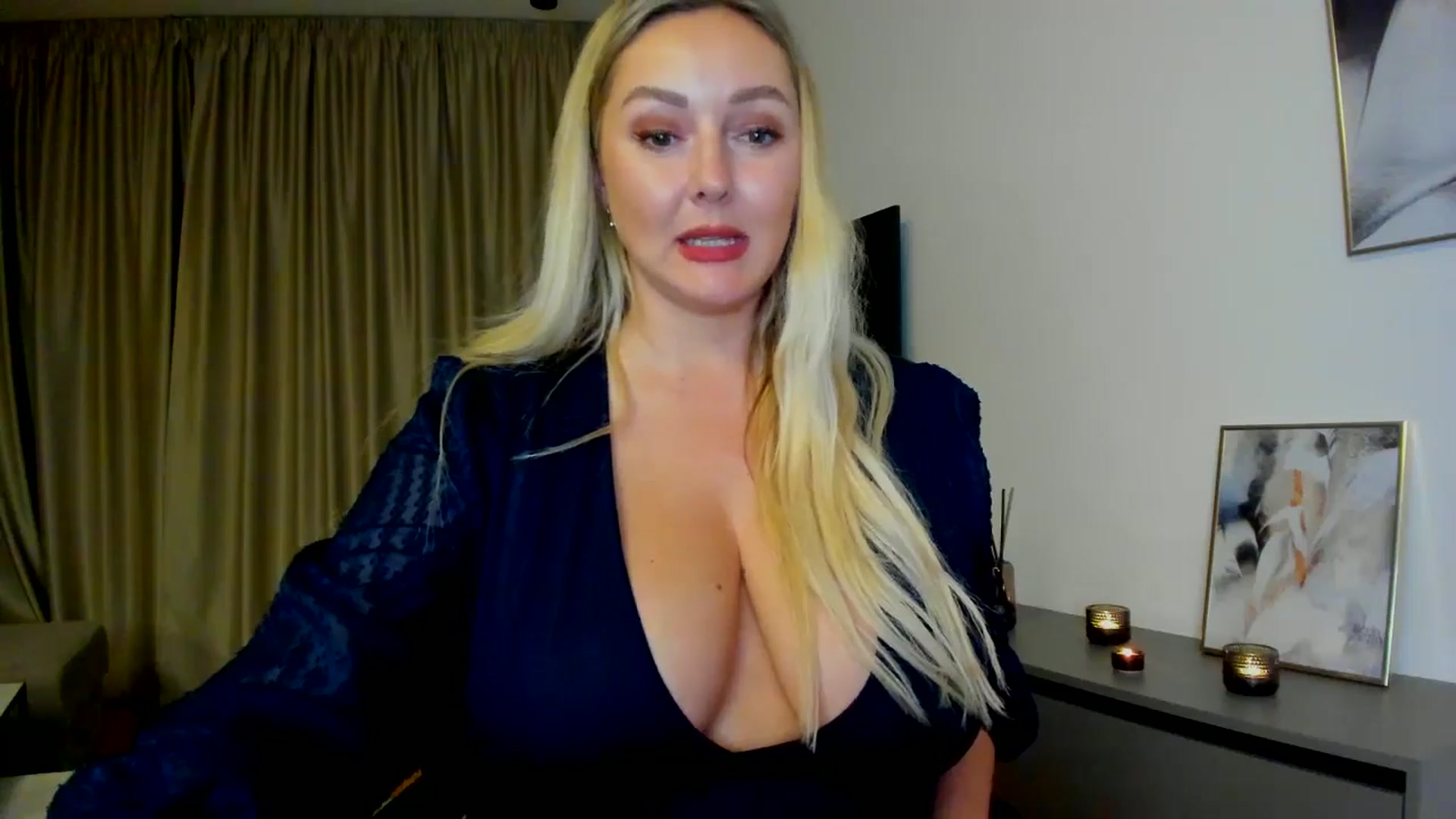 Gallery image thumbnail from Mi_Ha's myfreecams stream on, 08/04/2025, 21:34 image 2 of 20