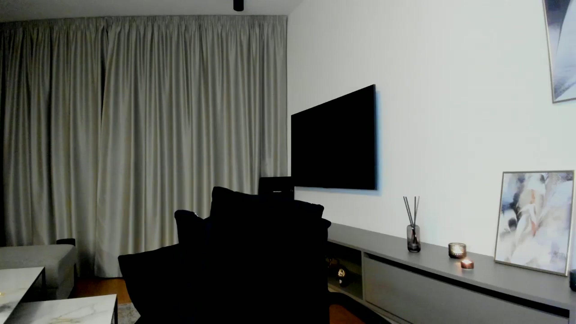 Gallery image thumbnail from Mi_Ha's myfreecams stream on, 08/05/2025, 21:25 image 17 of 20
