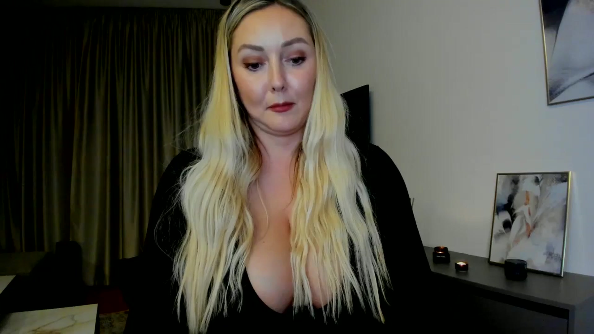 Gallery image thumbnail from Mi_Ha's myfreecams stream on, 08/06/2025, 21:27 image 20 of 20