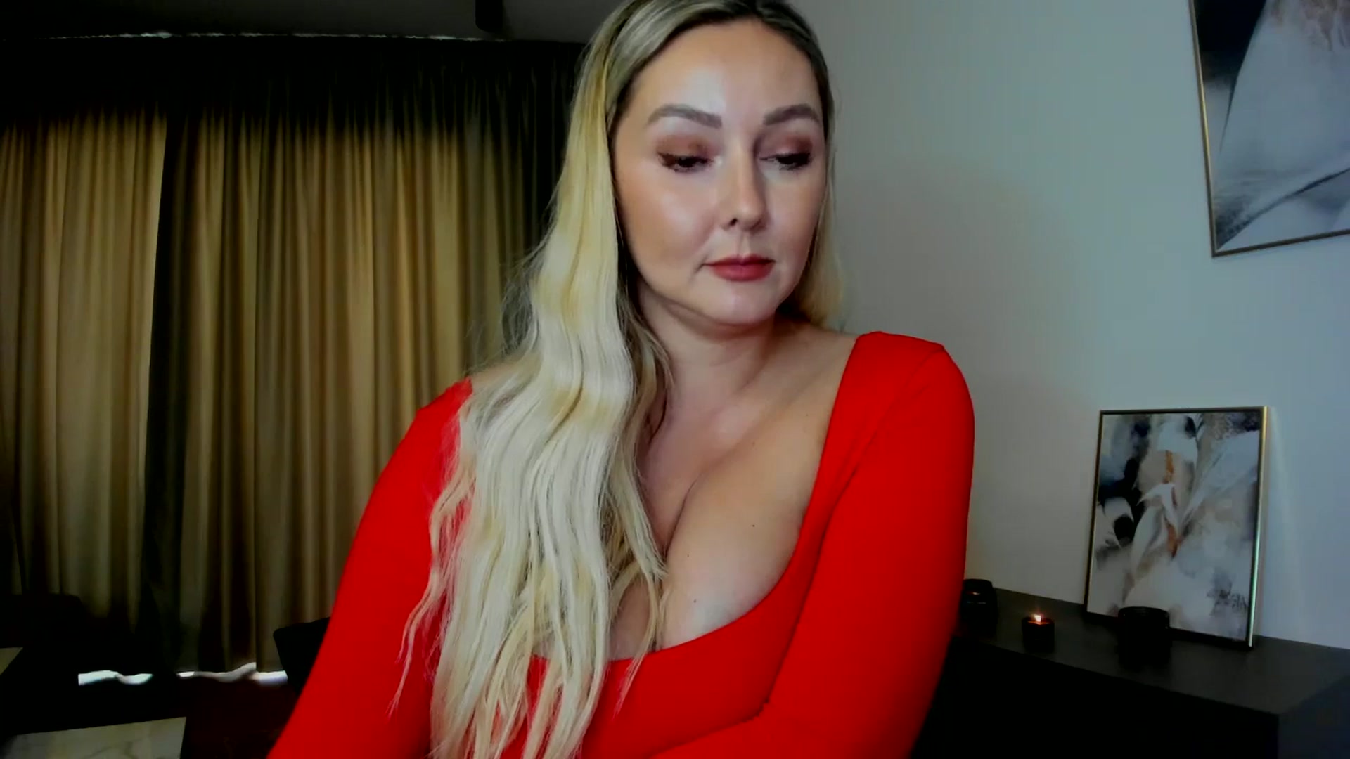 Gallery image thumbnail from Mi_Ha's myfreecams stream on, 08/07/2025, 14:14 image 16 of 20