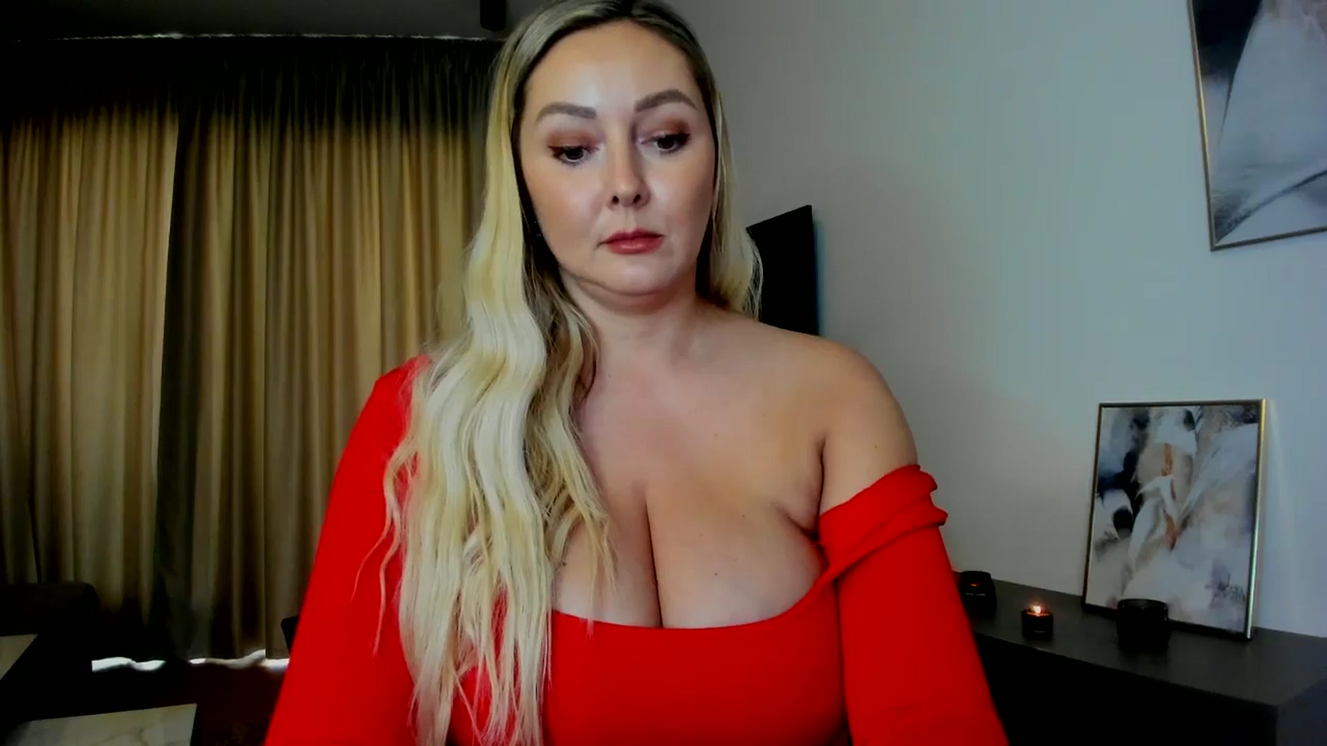 Gallery image thumbnail from Mi_Ha's myfreecams stream on, 08/07/2025, 14:14 image 15 of 20