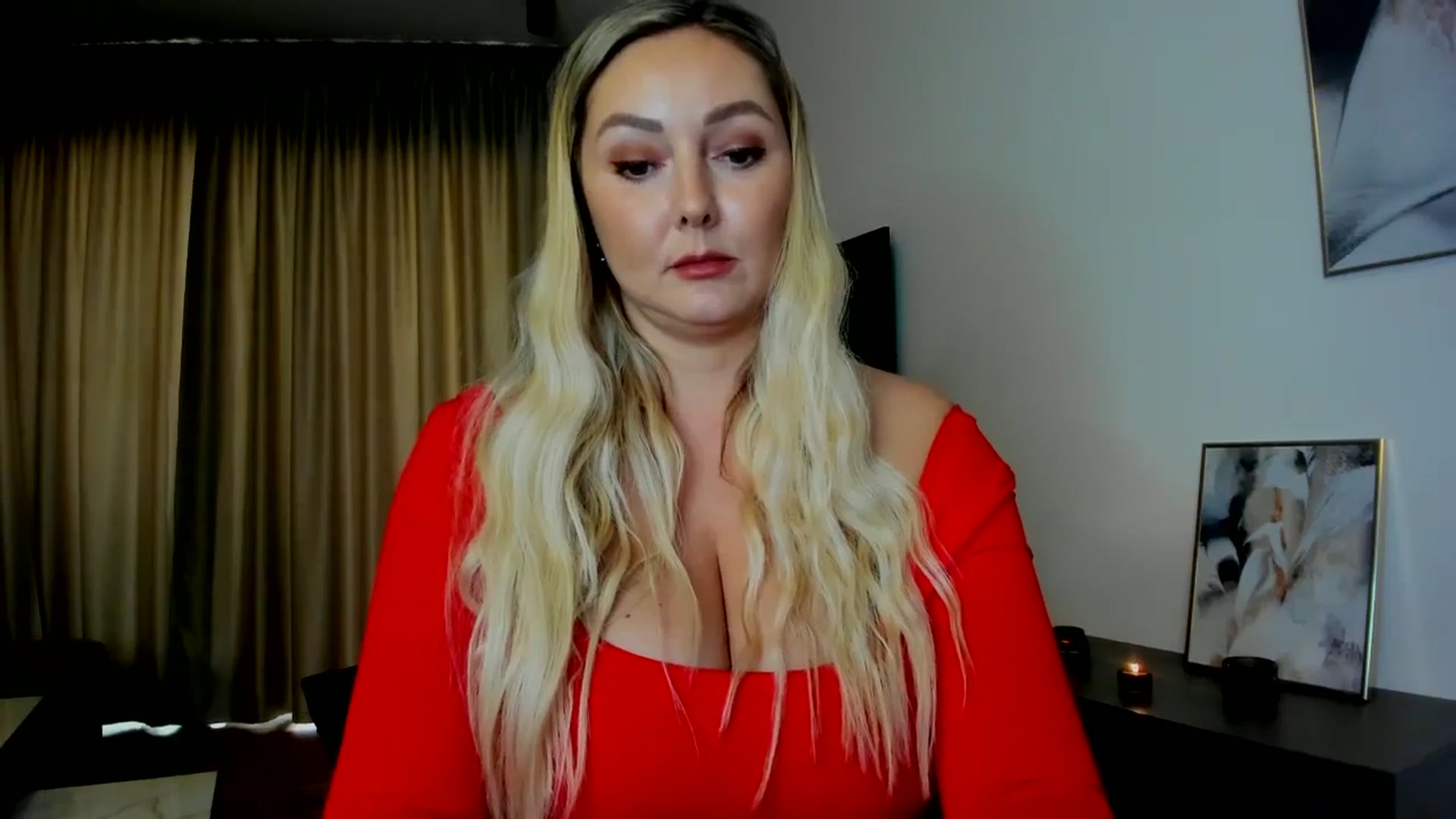 Gallery image thumbnail from Mi_Ha's myfreecams stream on, 08/07/2025, 14:14 image 13 of 20