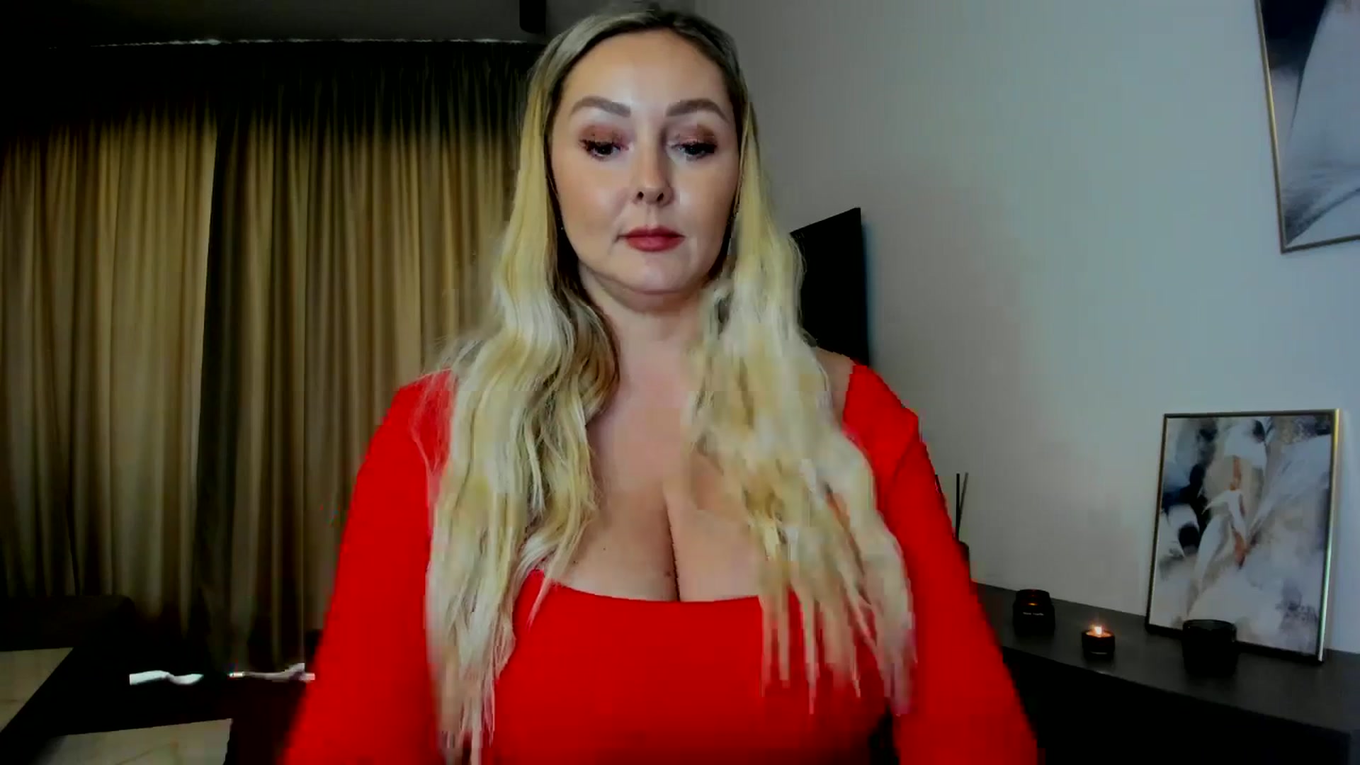 Gallery image thumbnail from Mi_Ha's myfreecams stream on, 08/07/2025, 14:14 image 8 of 20