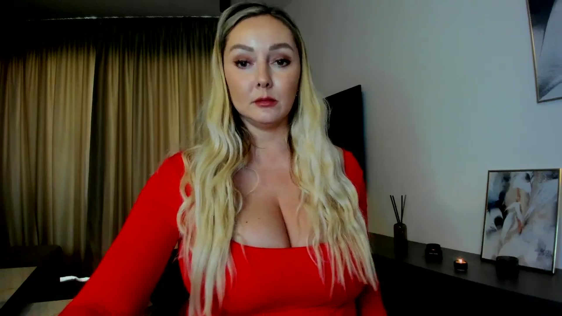 Gallery image thumbnail from Mi_Ha's myfreecams stream on, 08/07/2025, 14:14 image 3 of 20