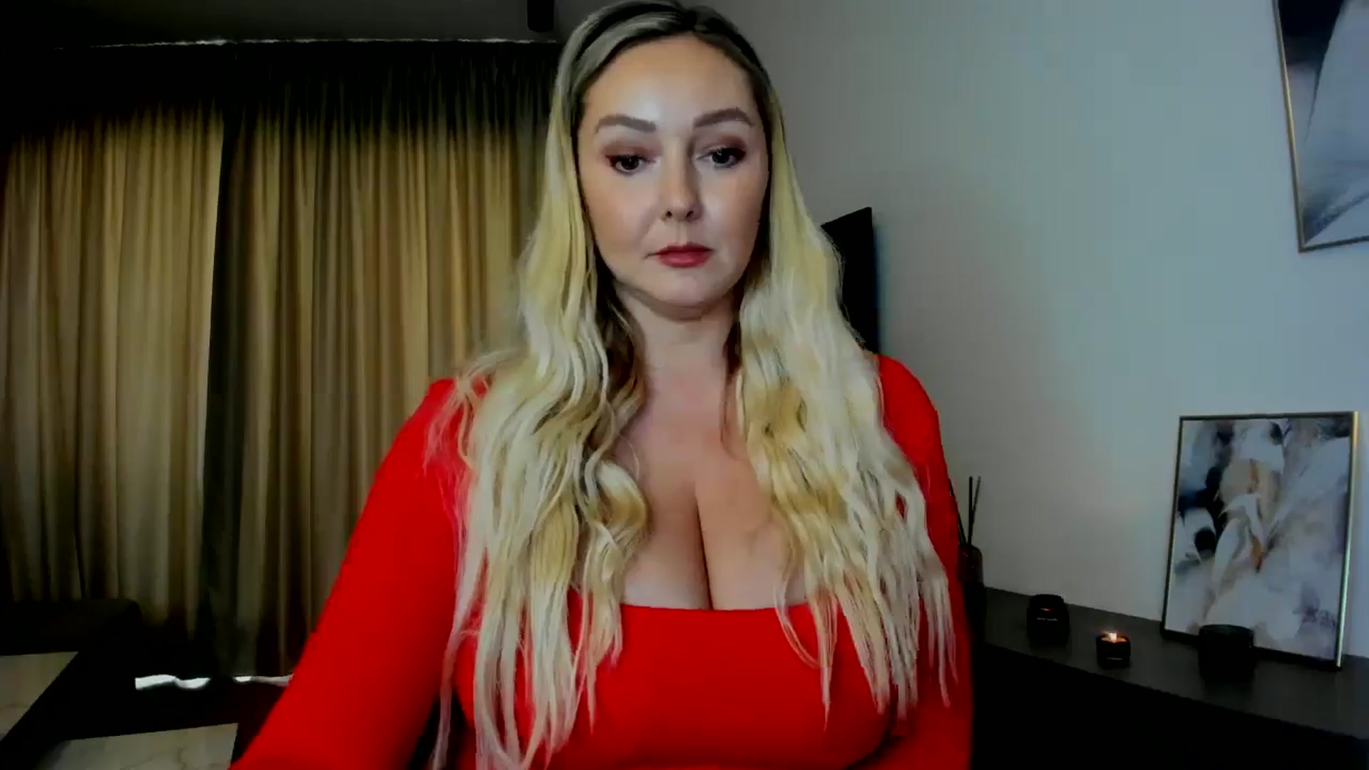 Gallery image thumbnail from Mi_Ha's myfreecams stream on, 08/07/2025, 14:14 image 5 of 20
