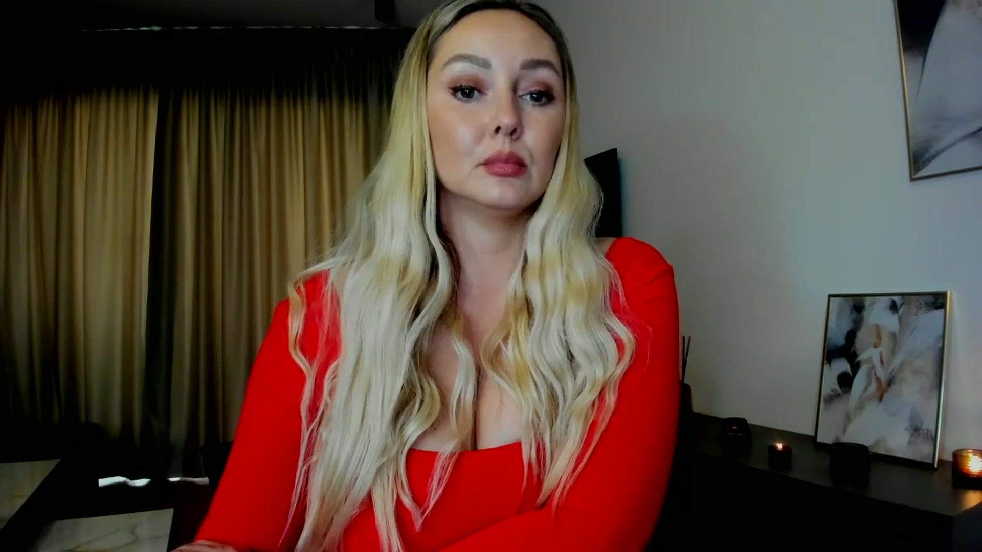 Gallery image thumbnail from Mi_Ha's myfreecams stream on, 08/07/2025, 15:06 image 8 of 20