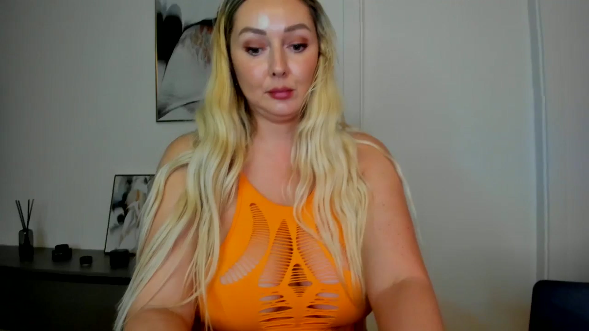Gallery image thumbnail from Mi_Ha's myfreecams stream on, 08/08/2025, 14:57 image 19 of 20