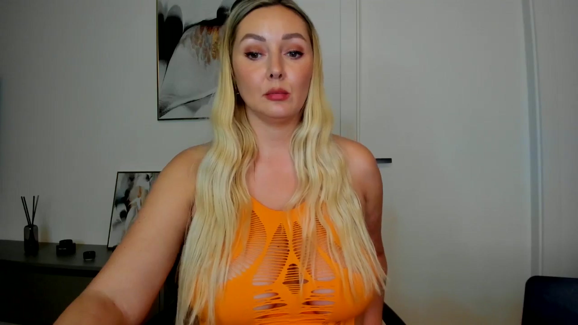 Gallery image thumbnail from Mi_Ha's myfreecams stream on, 08/08/2025, 14:57 image 17 of 20