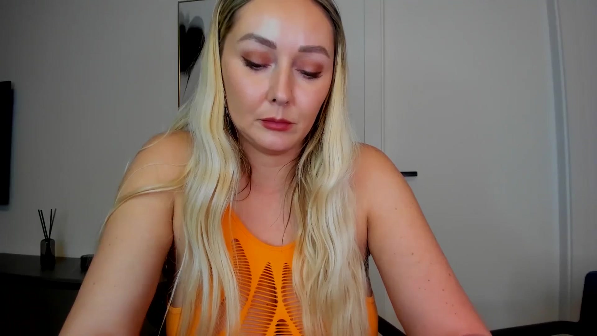 Gallery image thumbnail from Mi_Ha's myfreecams stream on, 08/08/2025, 16:27 image 20 of 20