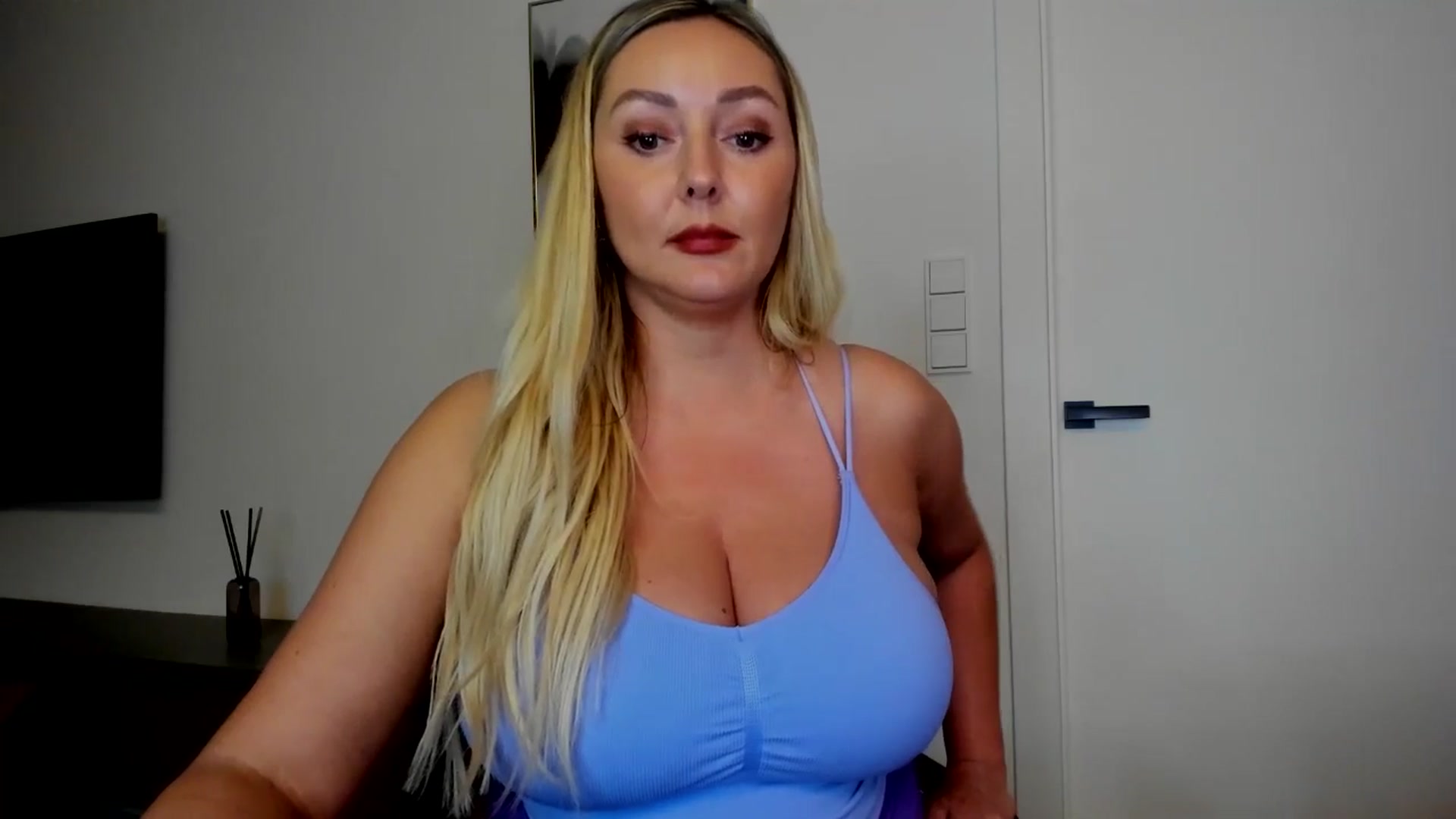 Gallery image thumbnail from Mi_Ha's myfreecams stream on, 08/11/2025, 15:05 image 20 of 20