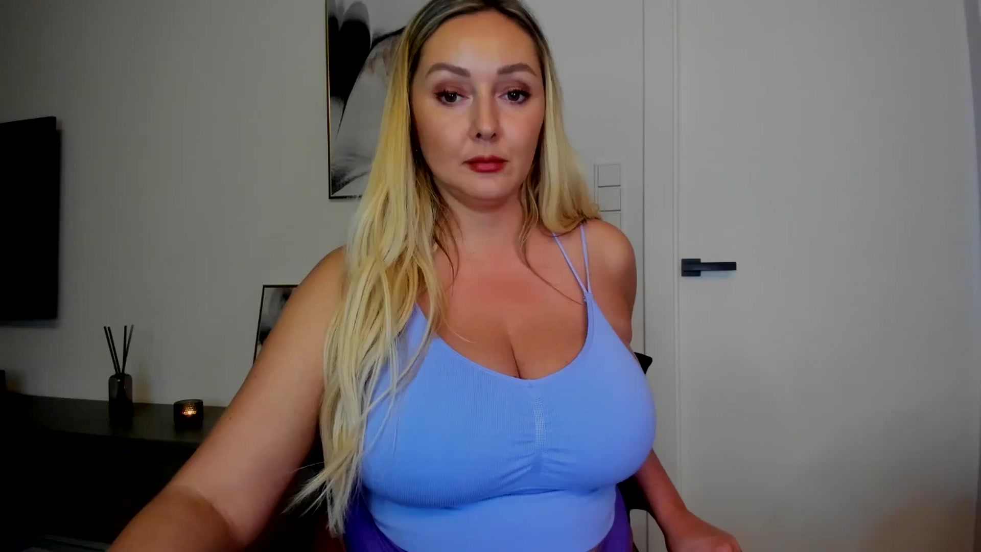 Gallery image thumbnail from Mi_Ha's myfreecams stream on, 08/11/2025, 21:49 image 2 of 20