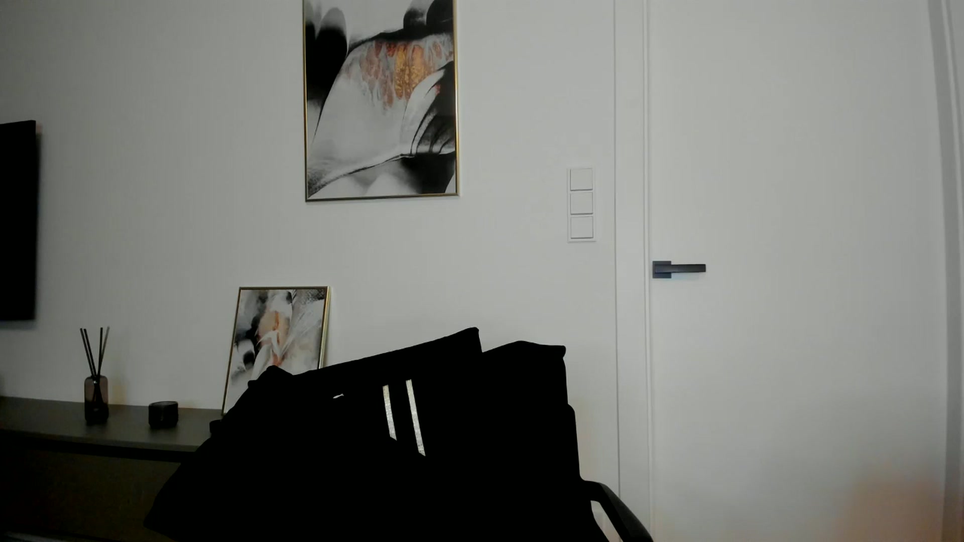 Gallery image thumbnail from Mi_Ha's myfreecams stream on, 08/12/2025, 16:41 image 3 of 20