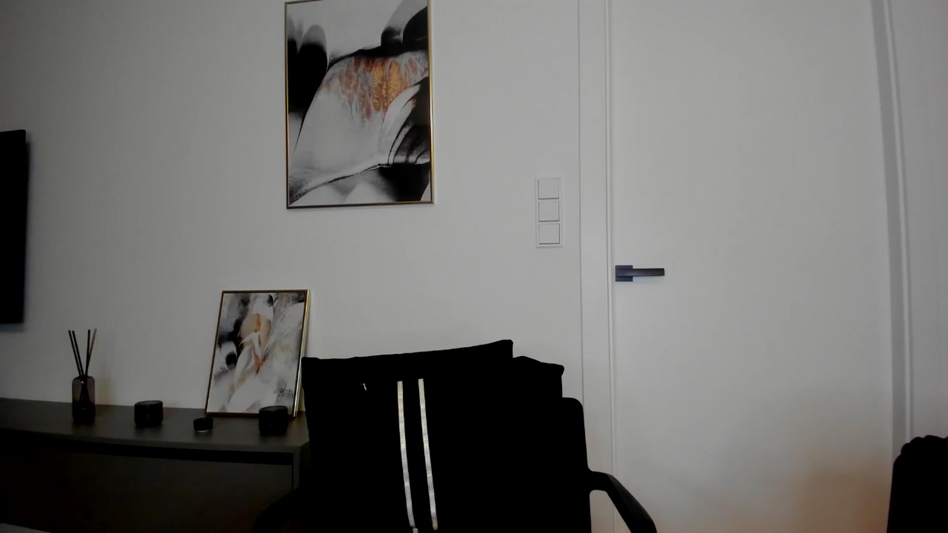 Gallery image thumbnail from Mi_Ha's myfreecams stream on, 08/12/2025, 16:41 image 11 of 20