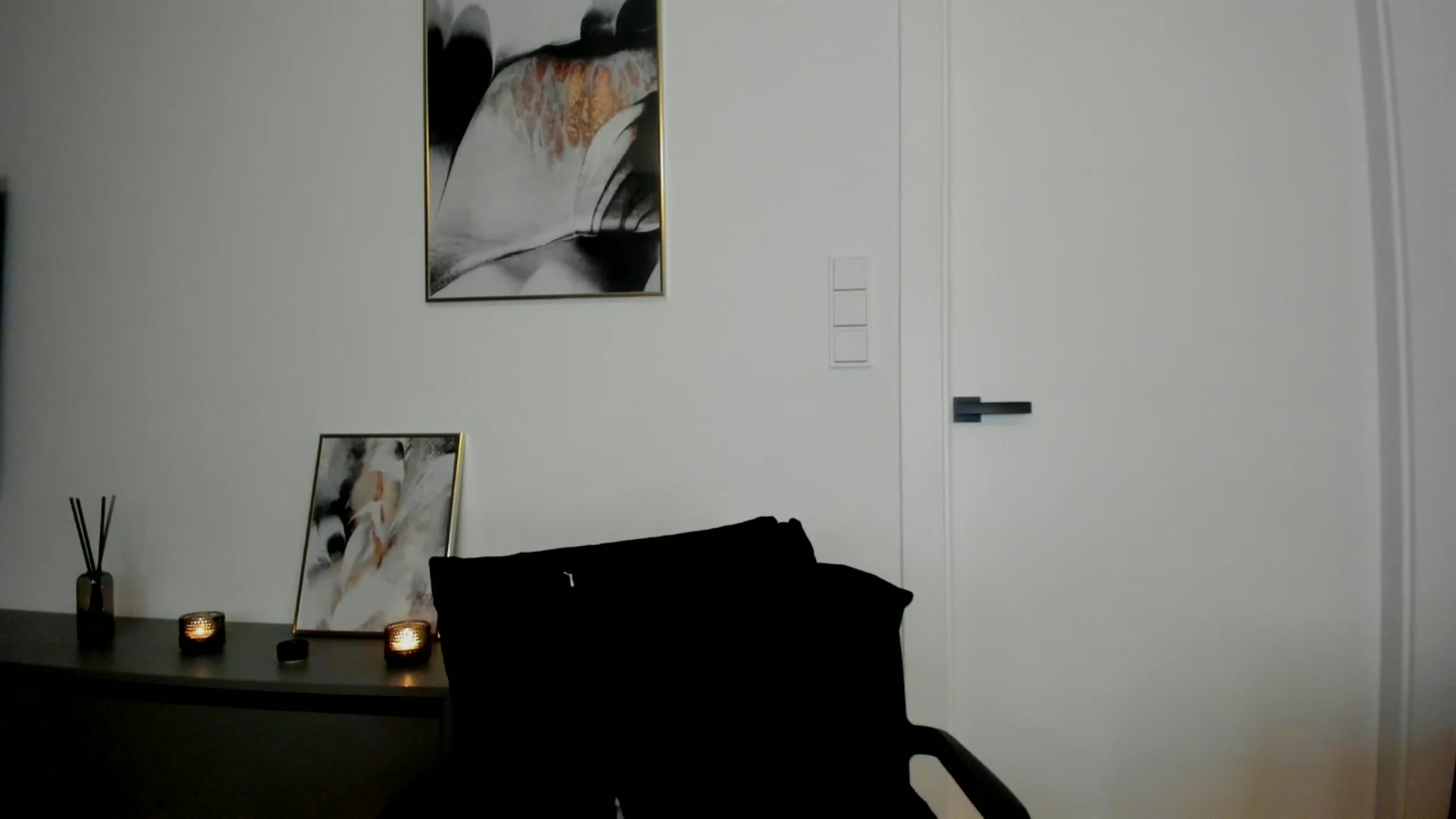 Gallery image thumbnail from Mi_Ha's myfreecams stream on, 08/12/2025, 21:40 image 12 of 20