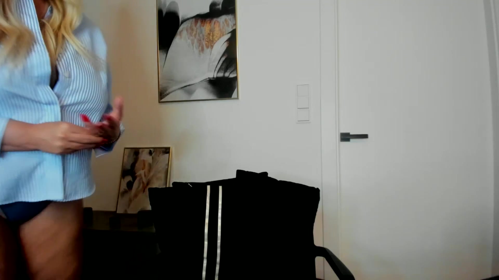 Gallery image thumbnail from Mi_Ha's myfreecams stream on, 08/13/2025, 15:06 image 14 of 20