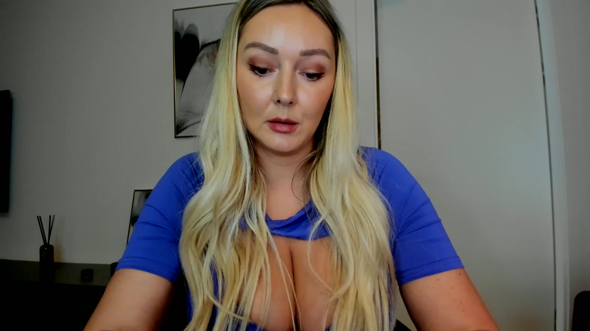 Gallery image thumbnail from Mi_Ha's myfreecams stream on, 08/14/2025, 14:26 image 14 of 20