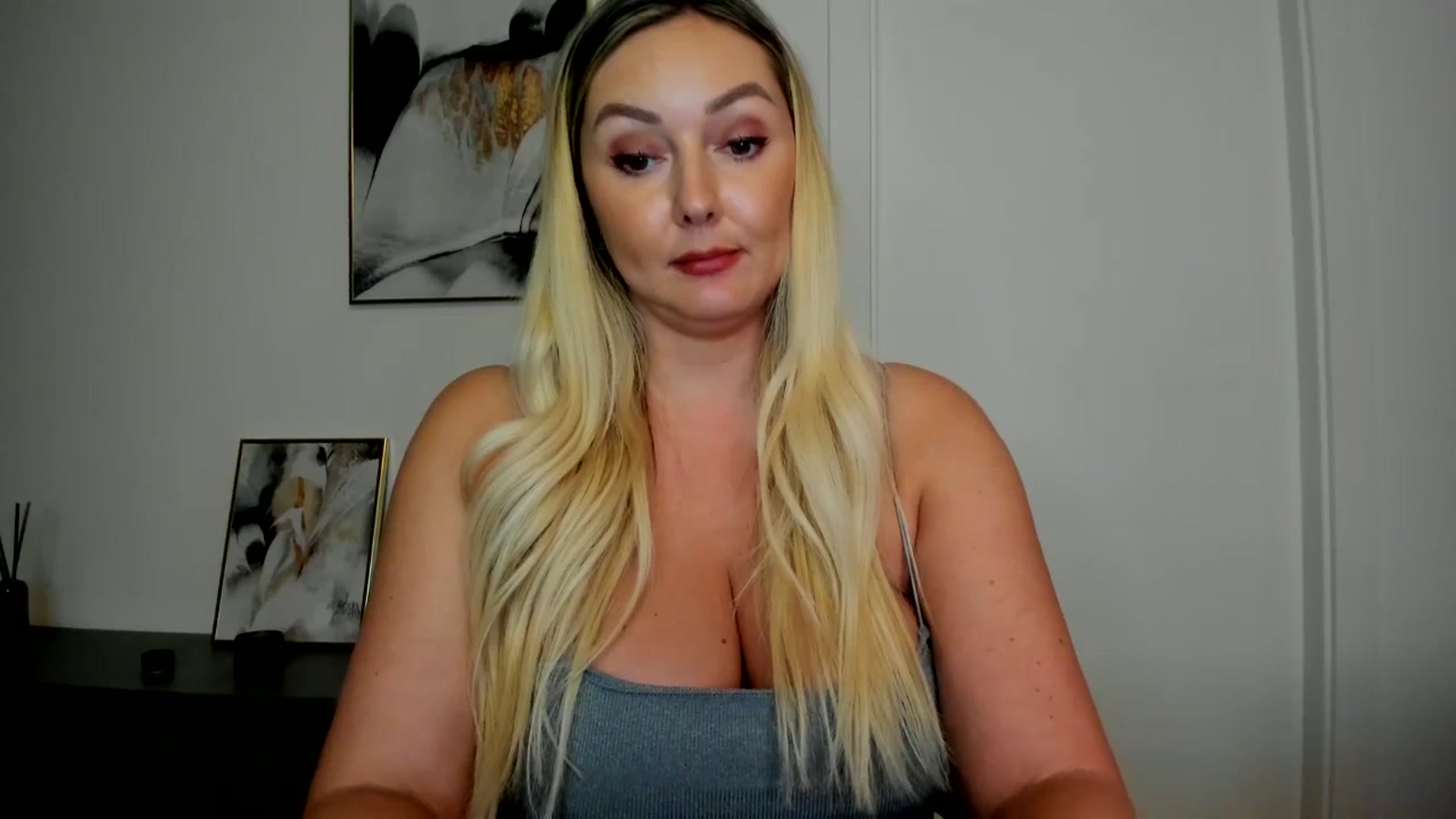 Gallery image thumbnail from Mi_Ha's myfreecams stream on, 08/15/2025, 13:10 image 20 of 20