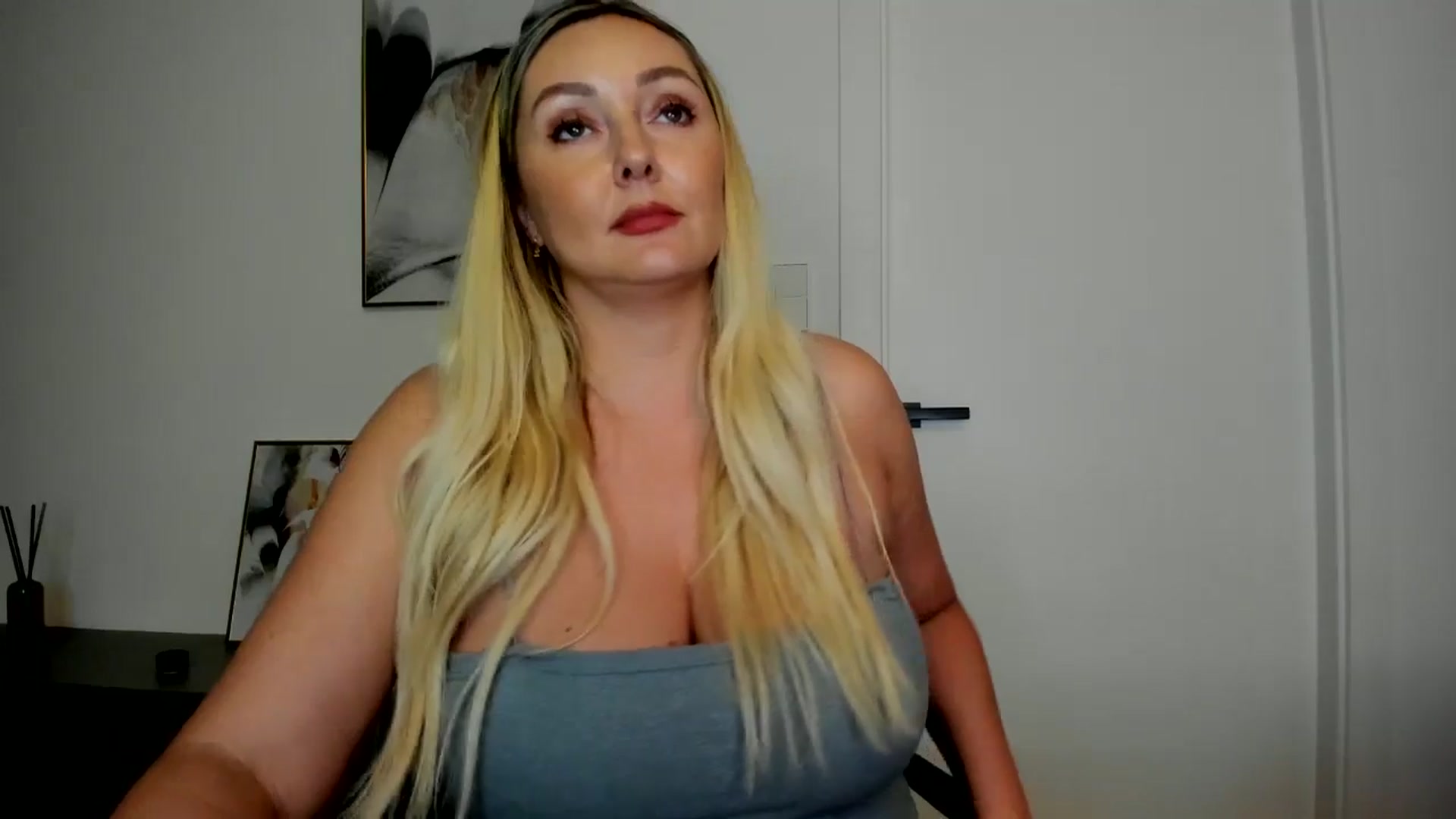 Gallery image thumbnail from Mi_Ha's myfreecams stream on, 08/15/2025, 13:10 image 19 of 20
