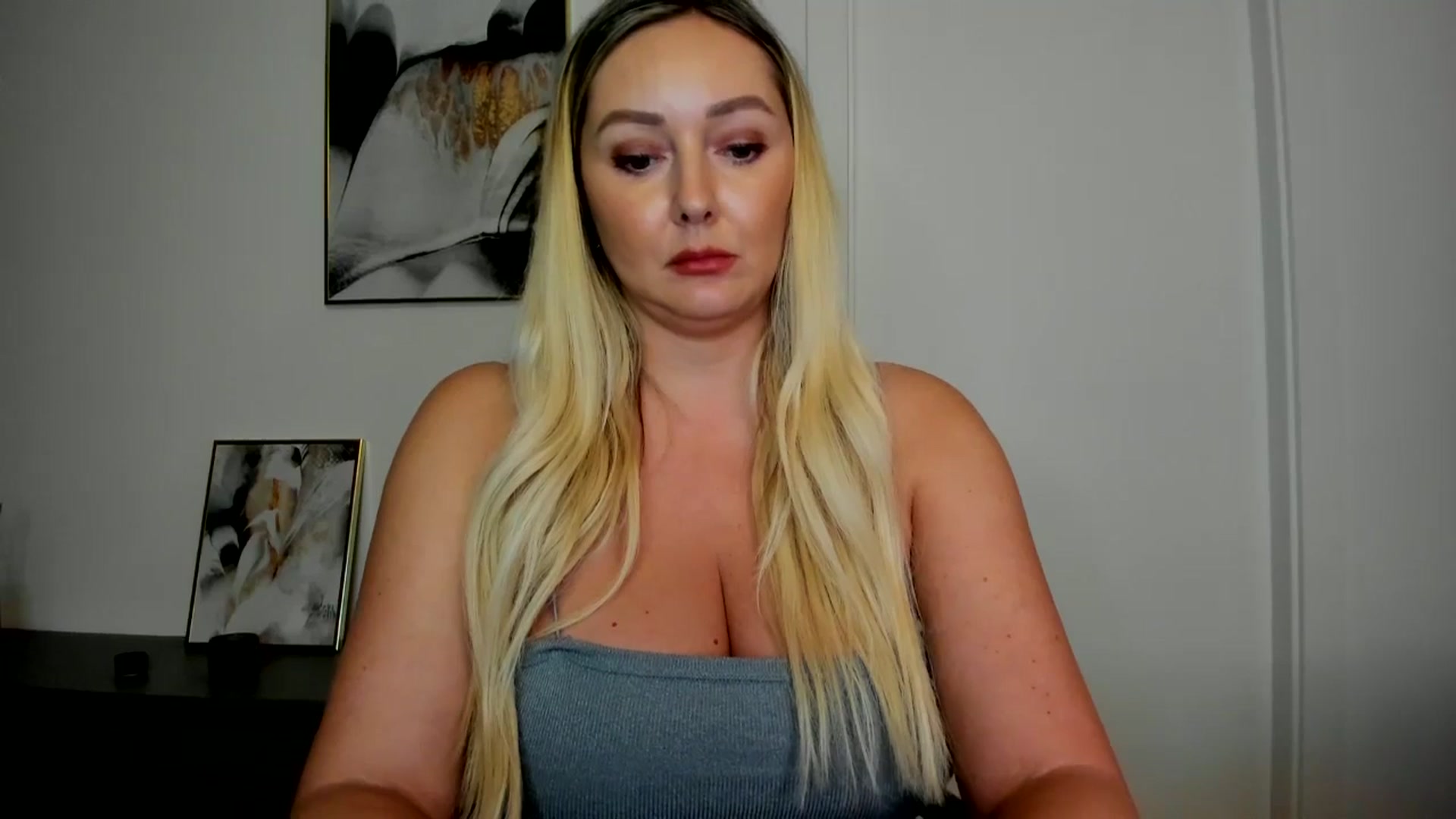 Gallery image thumbnail from Mi_Ha's myfreecams stream on, 08/15/2025, 13:10 image 18 of 20