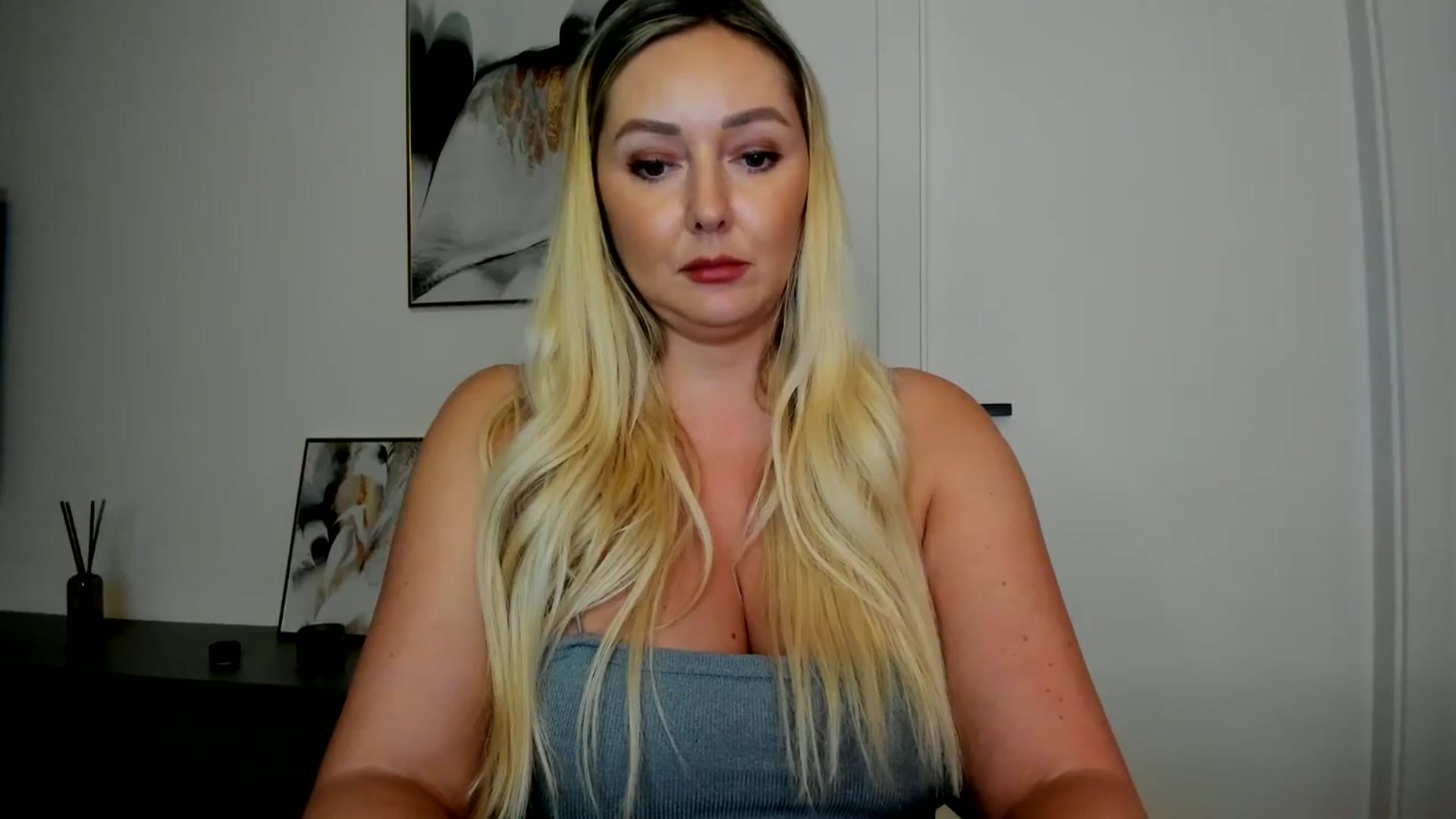 Gallery image thumbnail from Mi_Ha's myfreecams stream on, 08/15/2025, 13:10 image 7 of 20