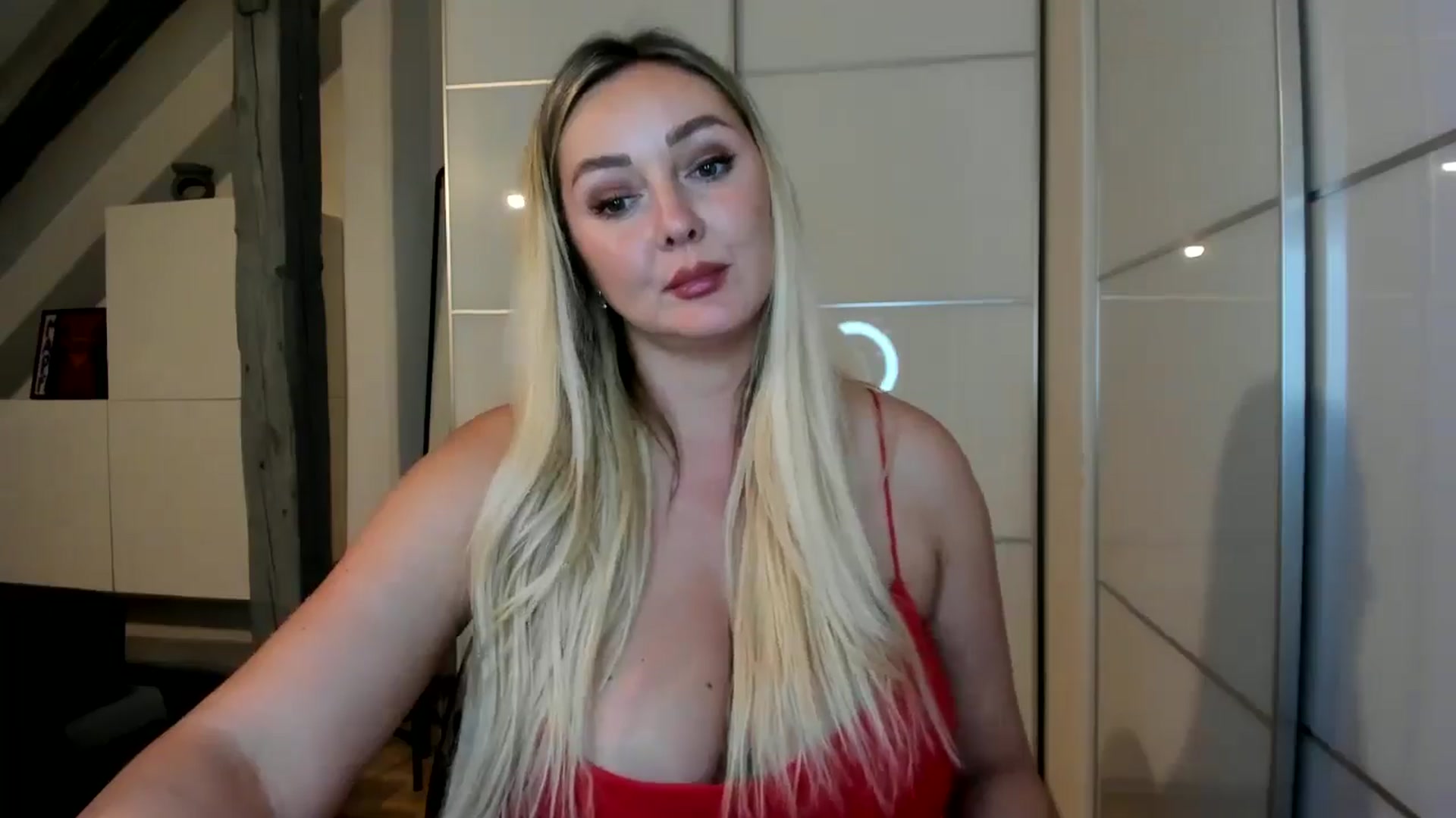 Gallery image thumbnail from Mi_Ha's myfreecams stream on, 08/31/2025, 22:37 image 13 of 20