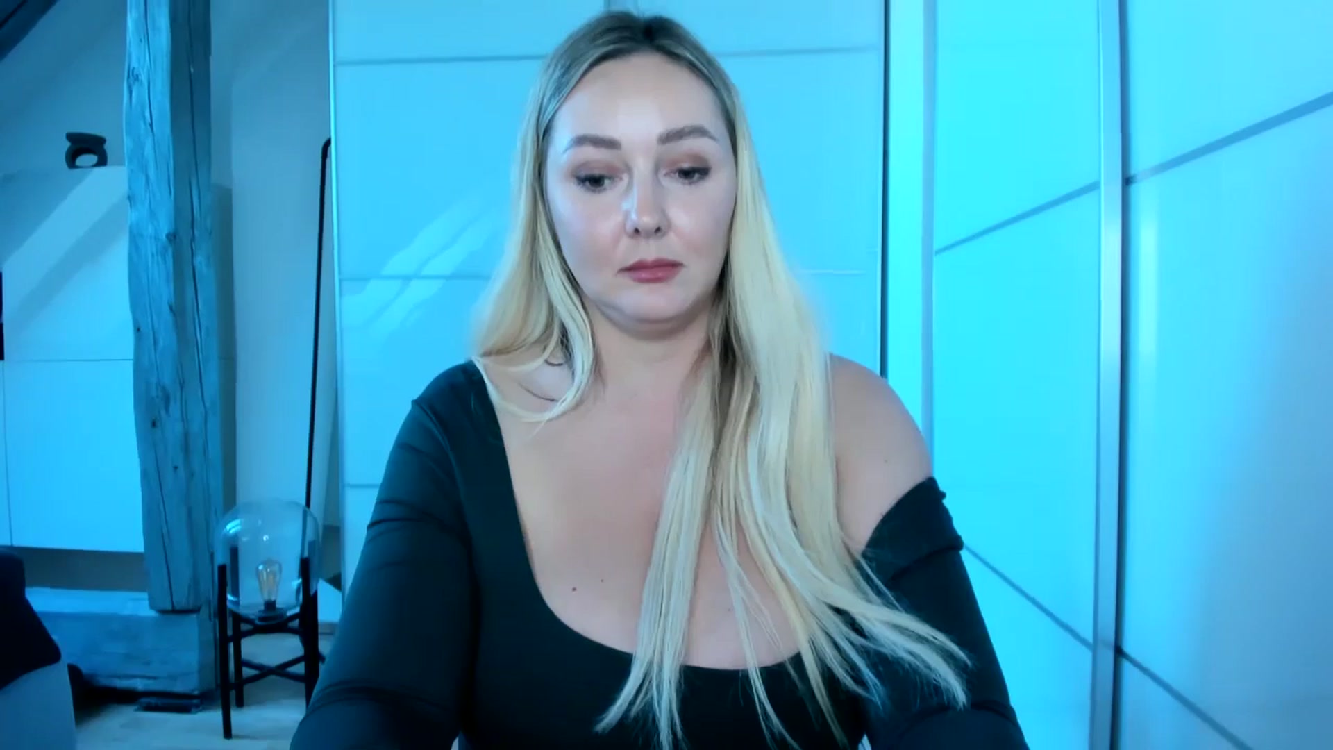 Gallery image thumbnail from Mi_Ha's myfreecams stream on, 09/01/2025, 14:18 image 18 of 20