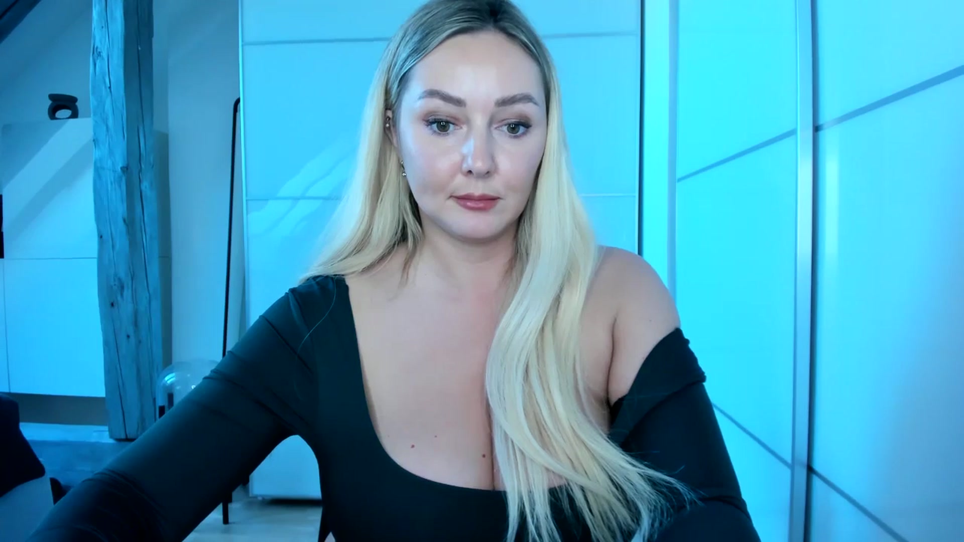 Gallery image thumbnail from Mi_Ha's myfreecams stream on, 09/01/2025, 14:18 image 16 of 20