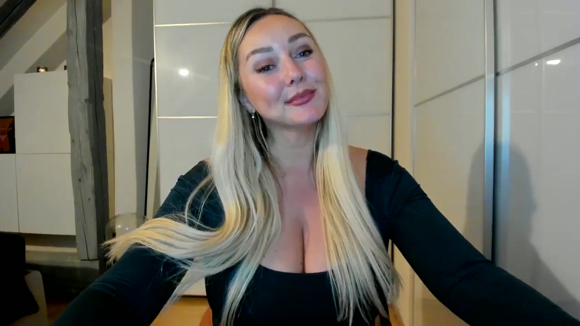 Gallery image thumbnail from Mi_Ha's myfreecams stream on, 09/01/2025, 21:14 image 17 of 20