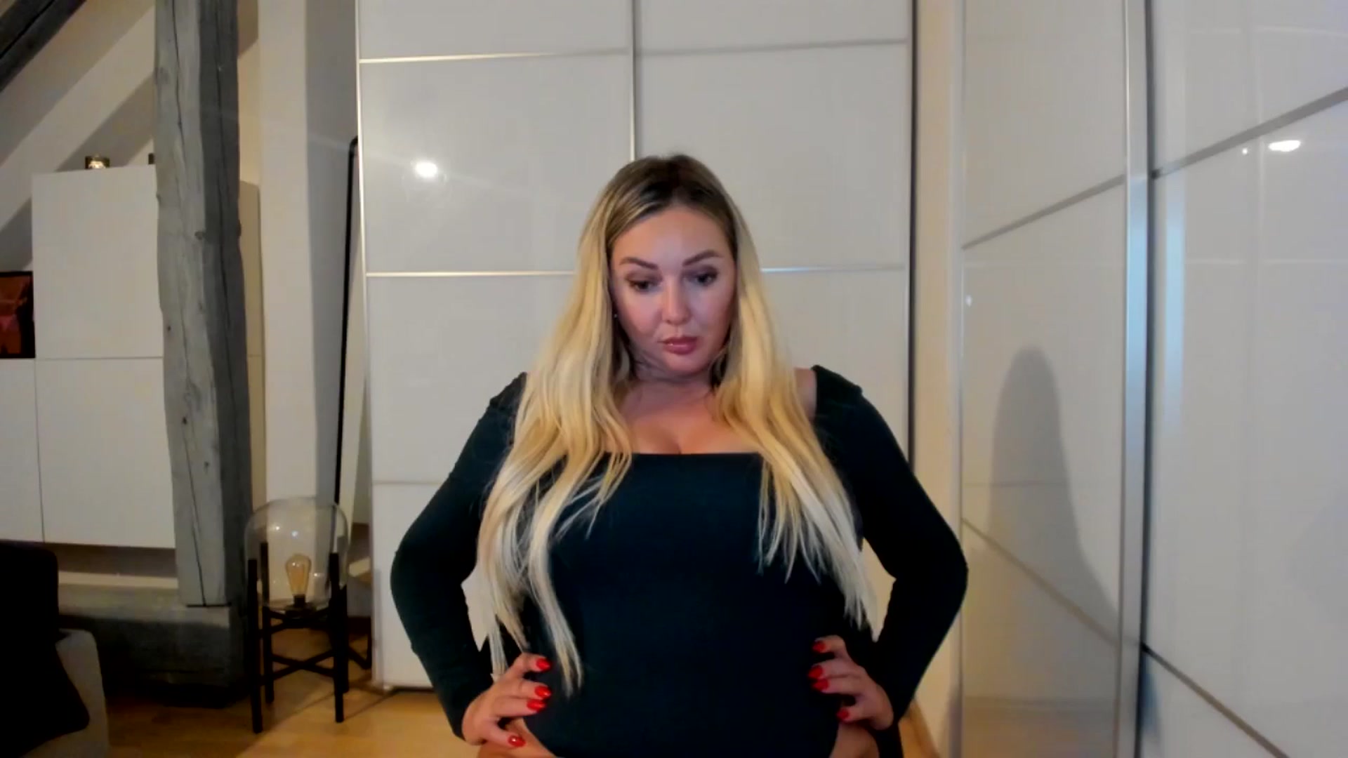 Gallery image thumbnail from Mi_Ha's myfreecams stream on, 09/01/2025, 21:14 image 19 of 20