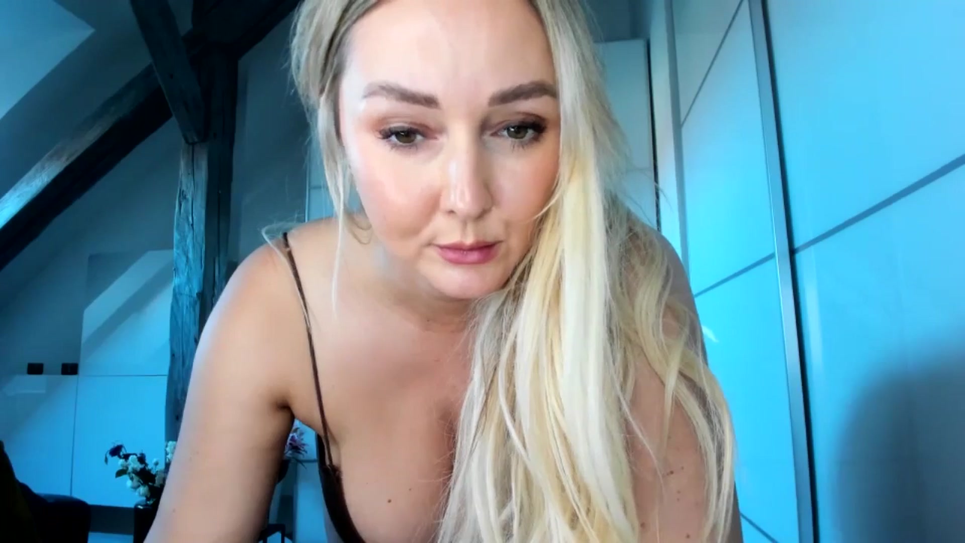 Gallery image thumbnail from Mi_Ha's myfreecams stream on, 09/07/2025, 15:34 image 19 of 20