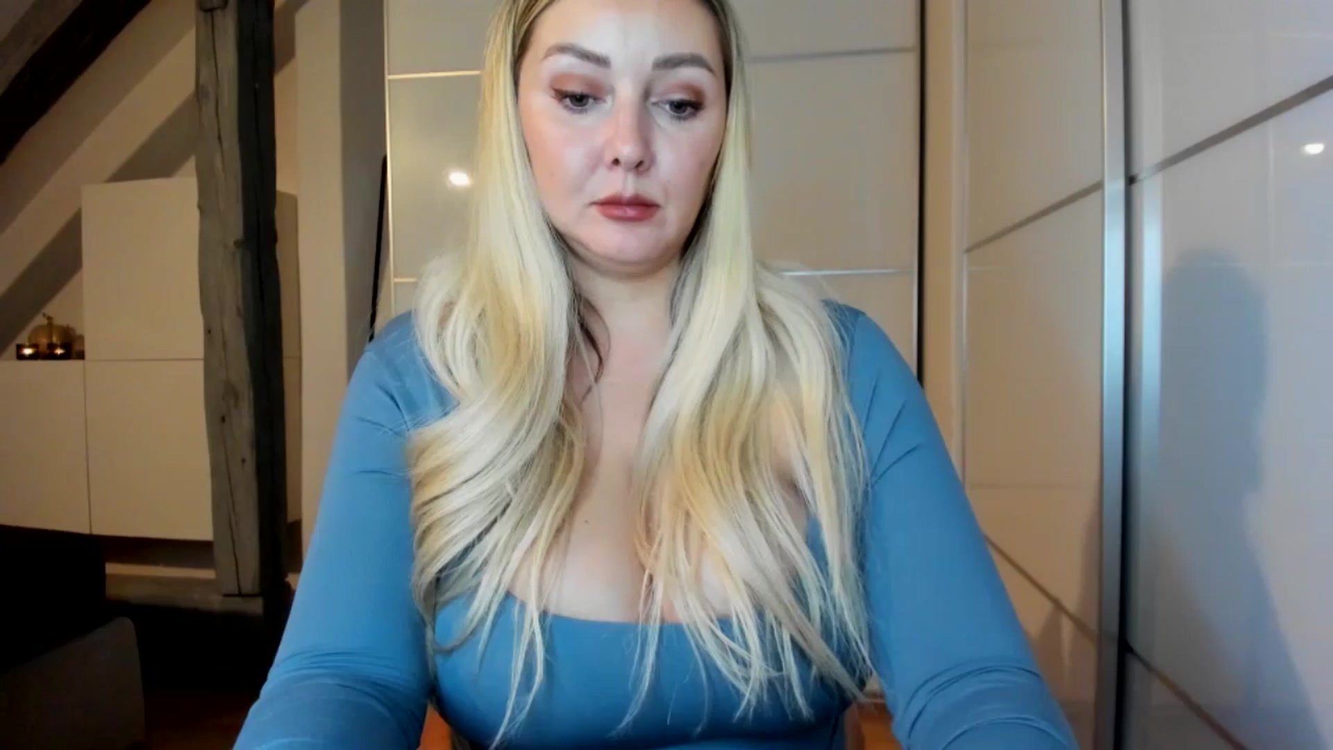 Gallery image thumbnail from Mi_Ha's myfreecams stream on, 09/14/2025, 21:02 image 6 of 20