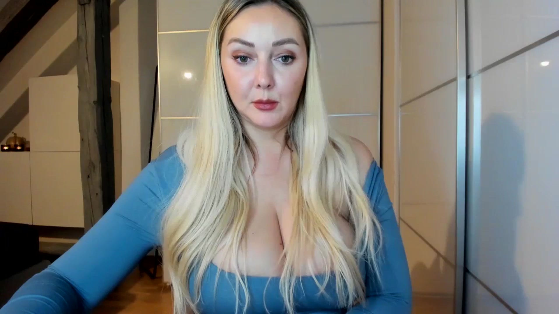 Gallery image thumbnail from Mi_Ha's myfreecams stream on, 09/14/2025, 21:02 image 7 of 20